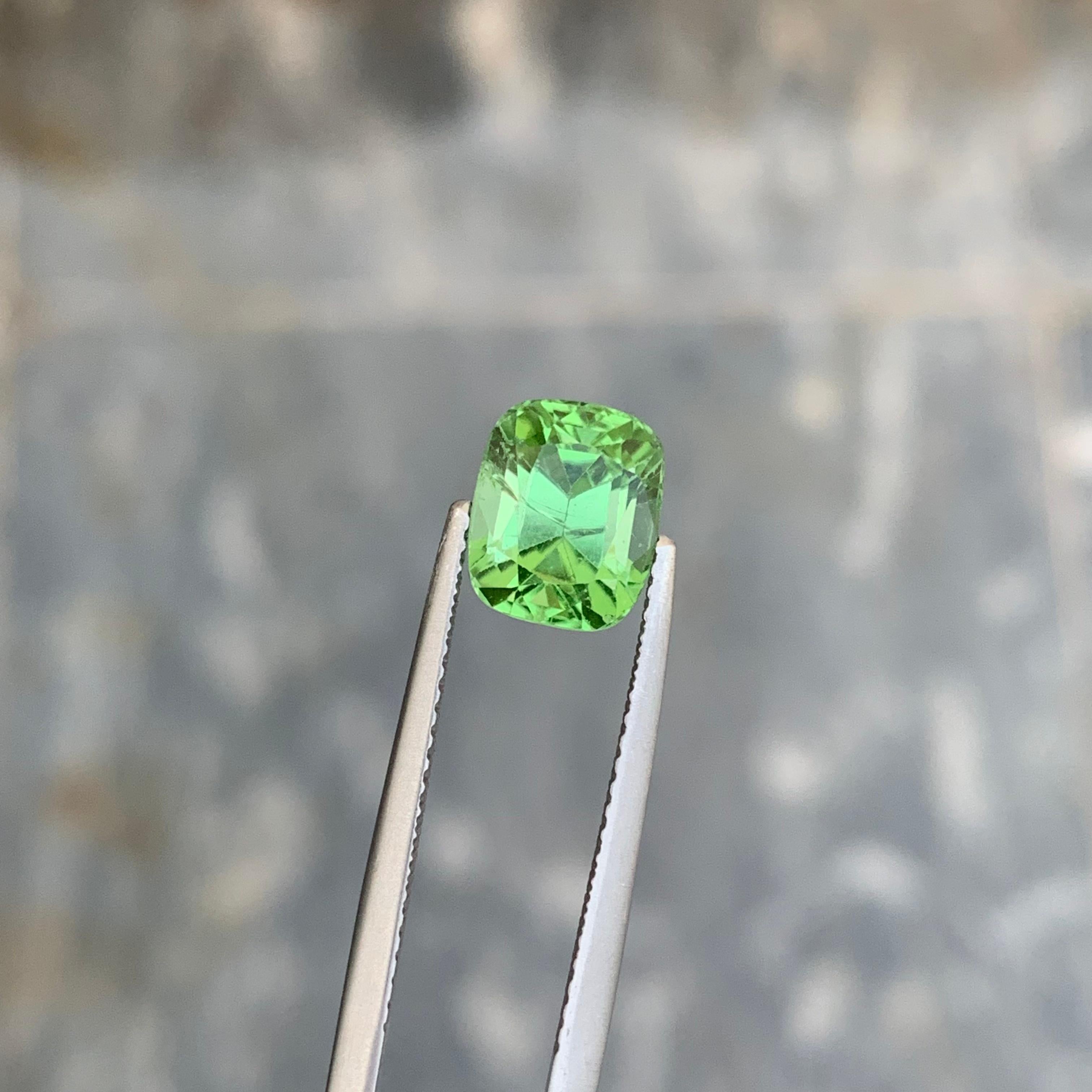 Unveiling Tranquility 2.50 Carats of Exquisite Loose Mintgreen Tourmaline For Sale 5