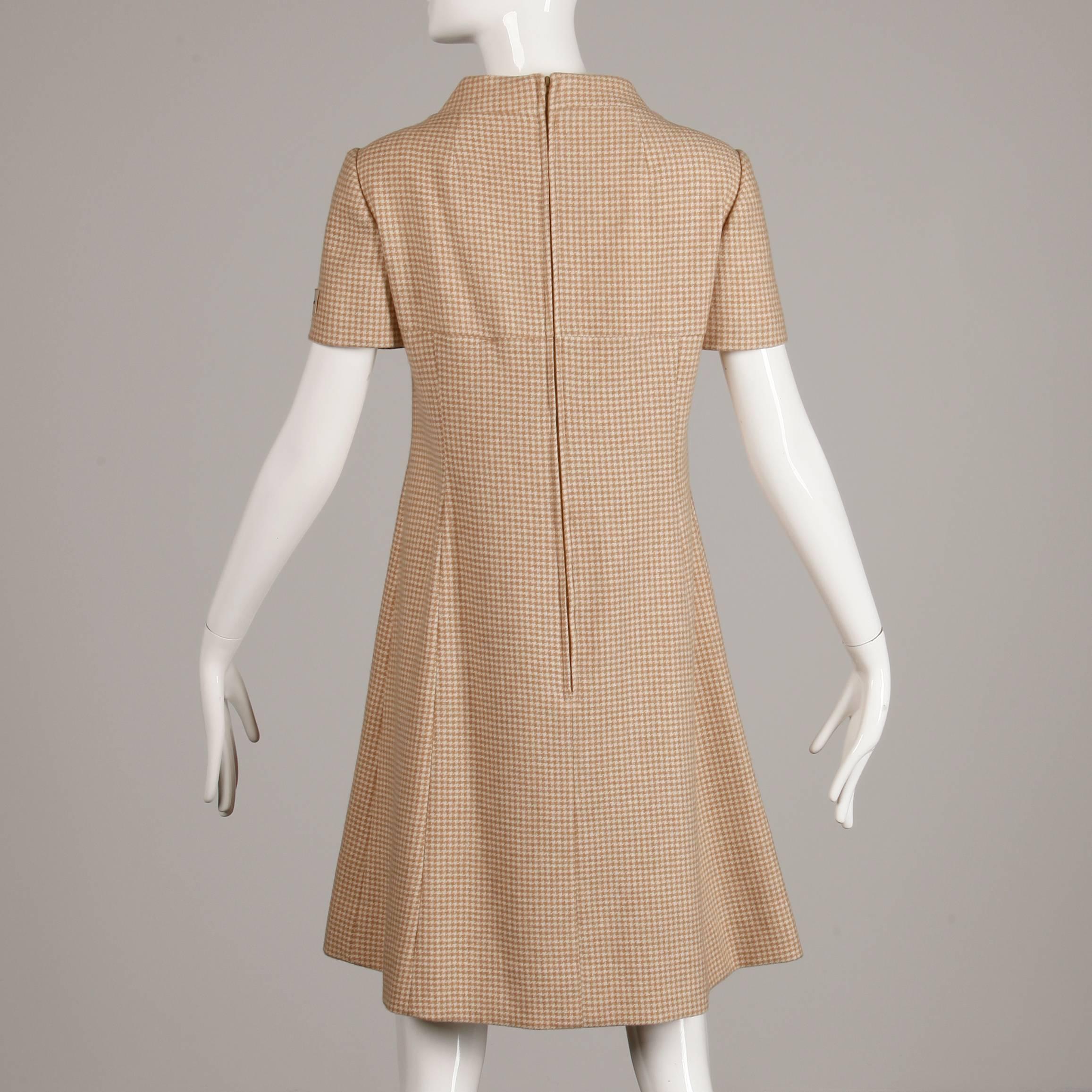 Beige Unworn 1960s Charles Cooper Vintage 100% Cashmere Houndstooth Mod Shift Dress For Sale
