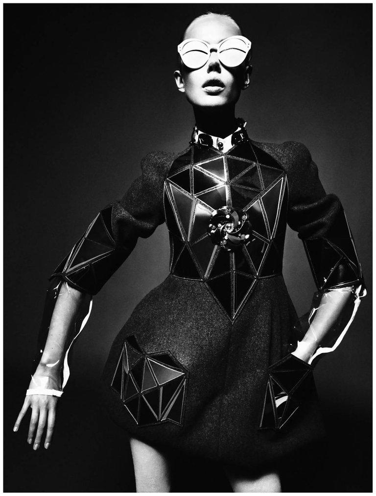 unworn 1965 Iconic André Courrèges Lunette 