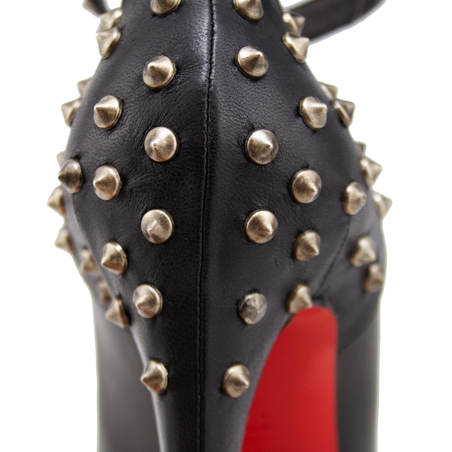 Unworn 2000's Christian Louboutin Black Leather Heels with Studs  In Excellent Condition In Toronto, Ontario