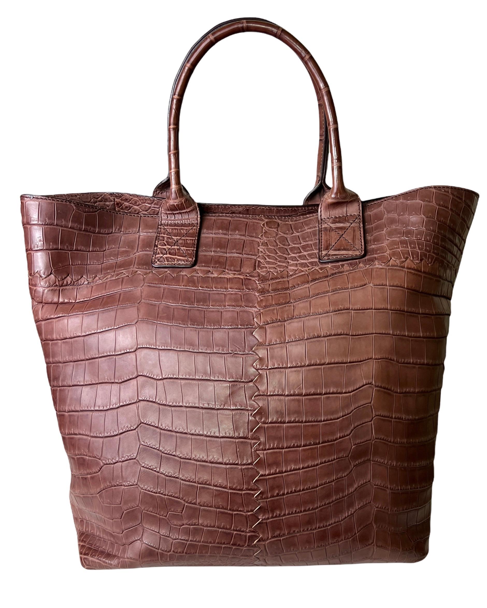 Women's or Men's UNWORN Bottega Veneta Matte Brown Crocodile XL Top Handle Bag Tote Weekender For Sale