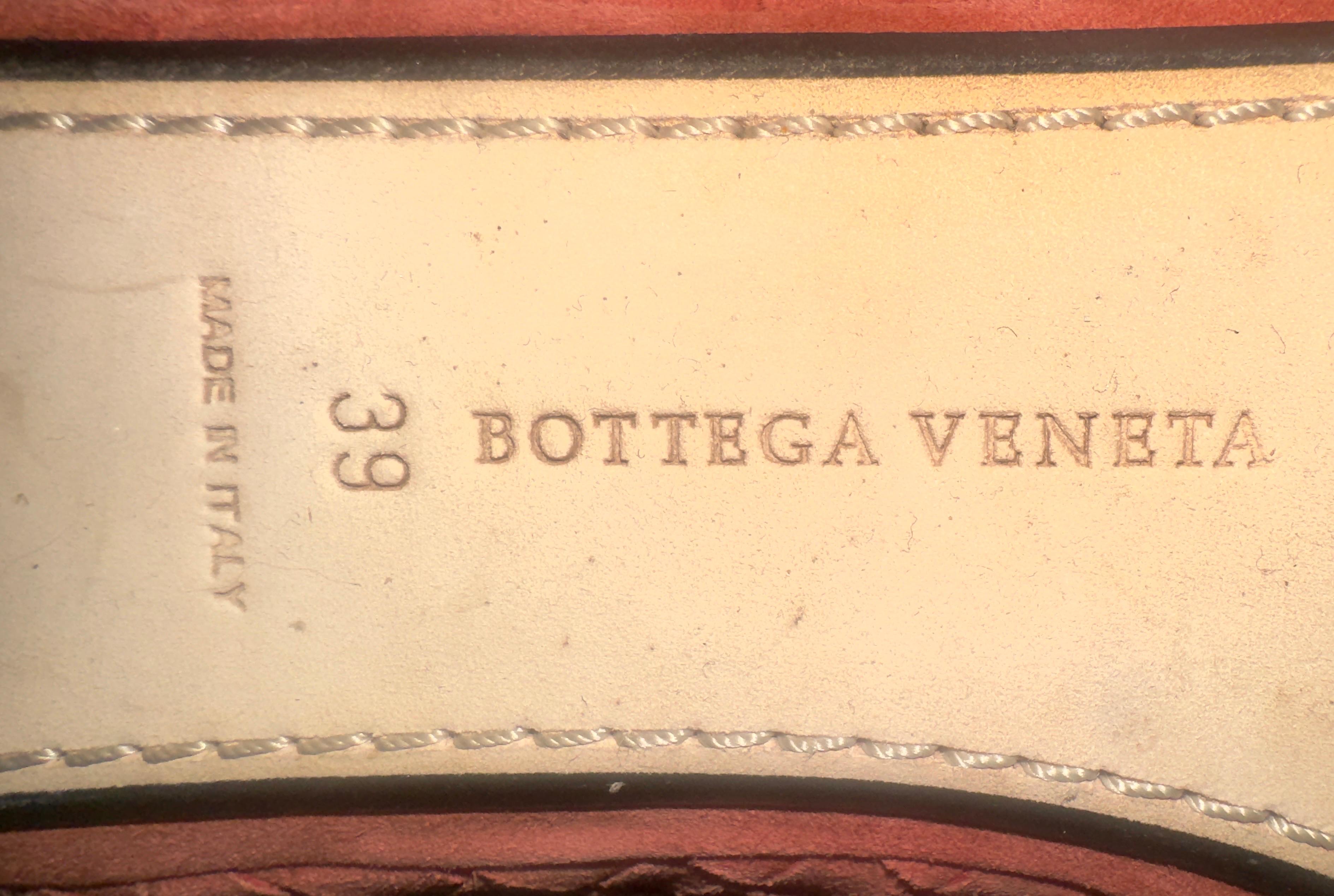 SIN VENDER Bottega Veneta Zapatillas de ante Intrecciato Mocasines Mocasines 39 en venta 3