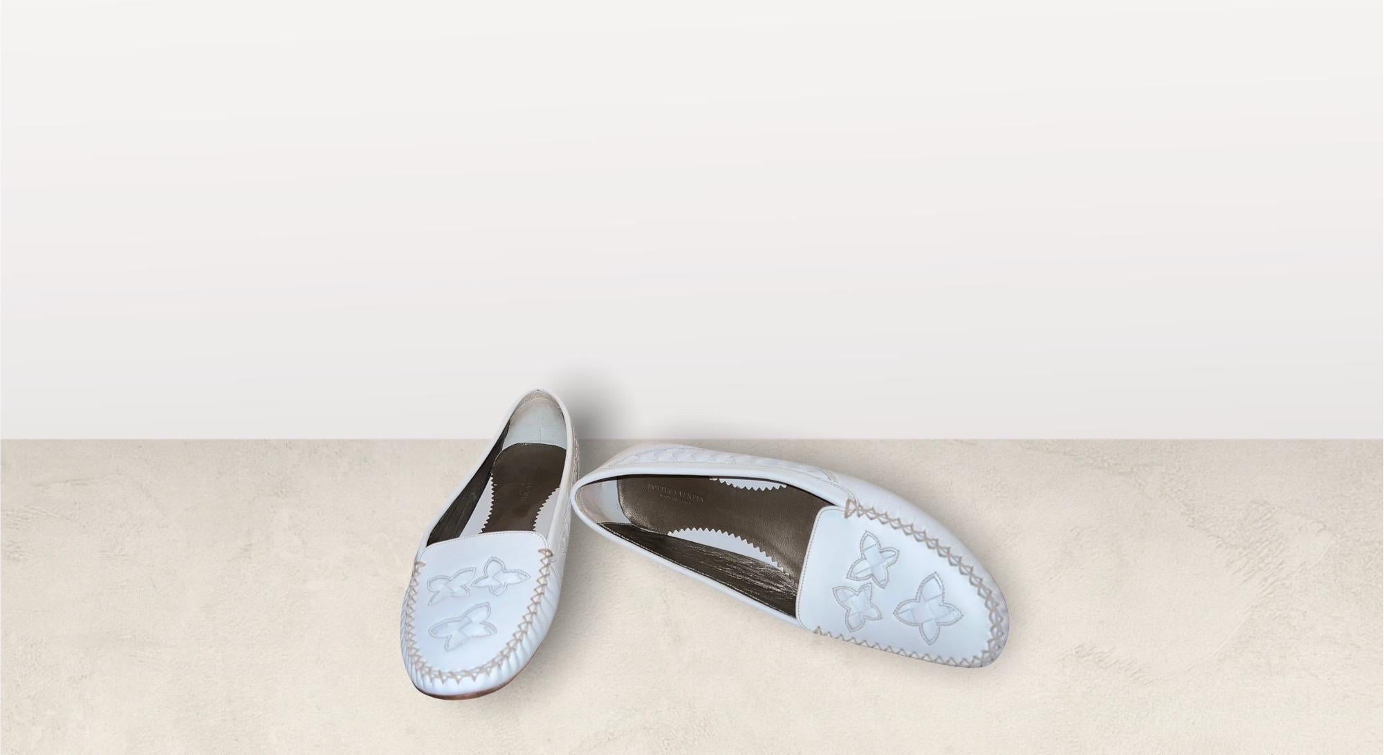 UNWORN Bottega Veneta White Intrecciato Slipper Flats Loafers Moccassins 39 4