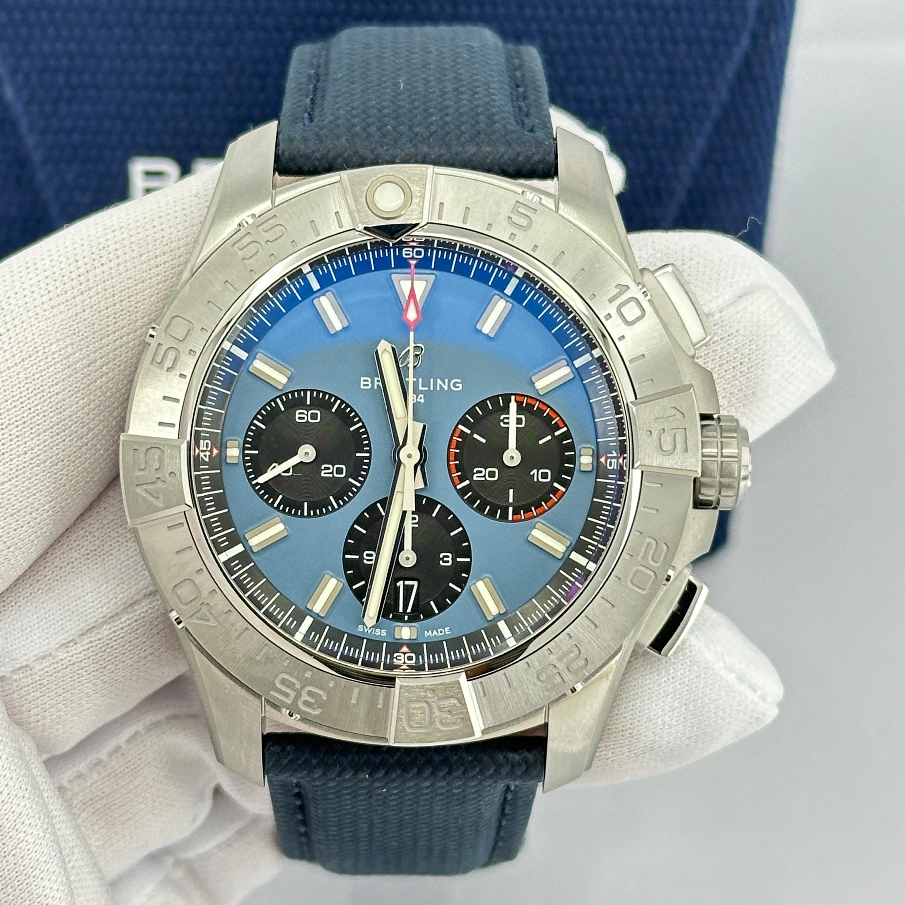 Breitling Avenger non indossato, referenza AB0147101C1X1, set completo, 2025 In condizioni Nuovo in vendita a New York, NY