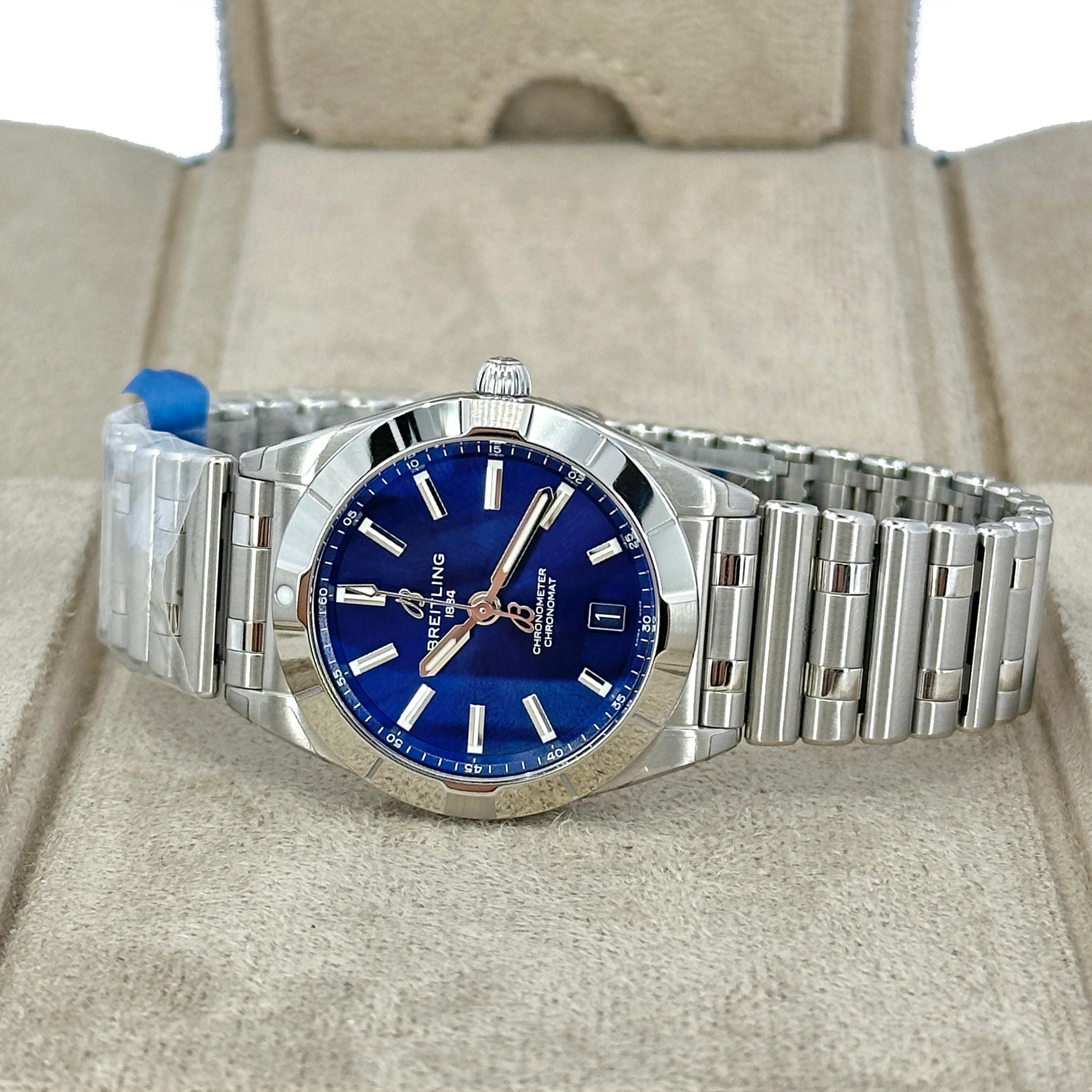 Ungetragener Breitling Chronomat 32 Referenznummer A77310101C1A1, Komplettset, 2025 im Angebot 7