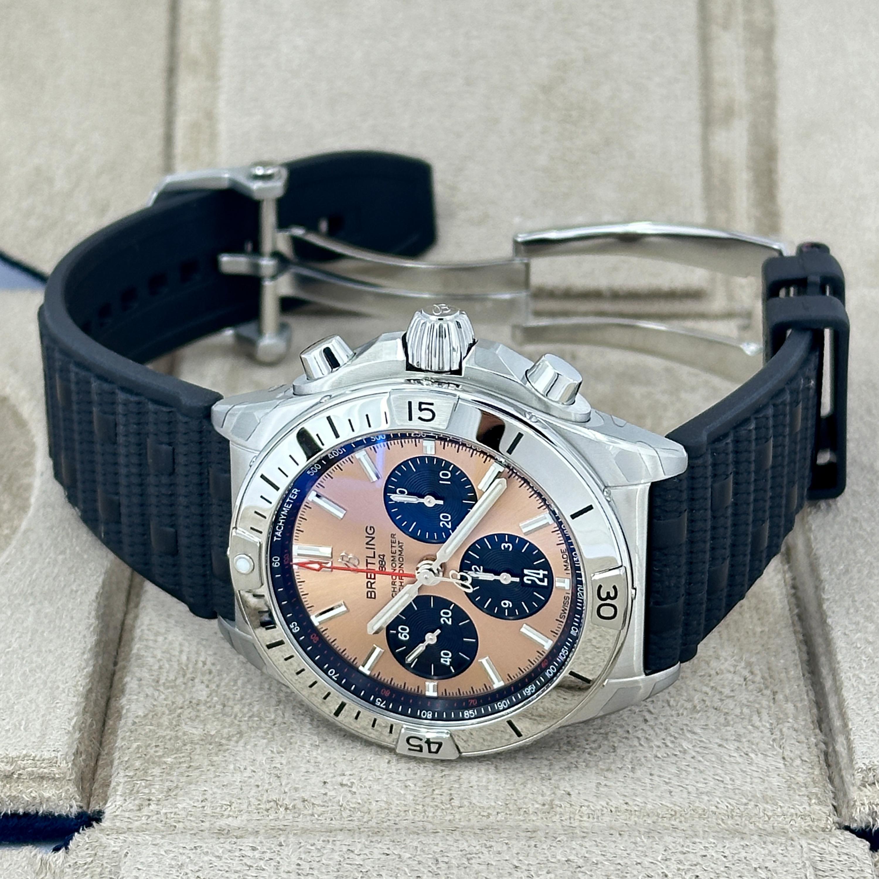 Breitling Chronomat B01 42 non indossato, referenza AB0134101K1S1, set completo, 2025 in vendita 9