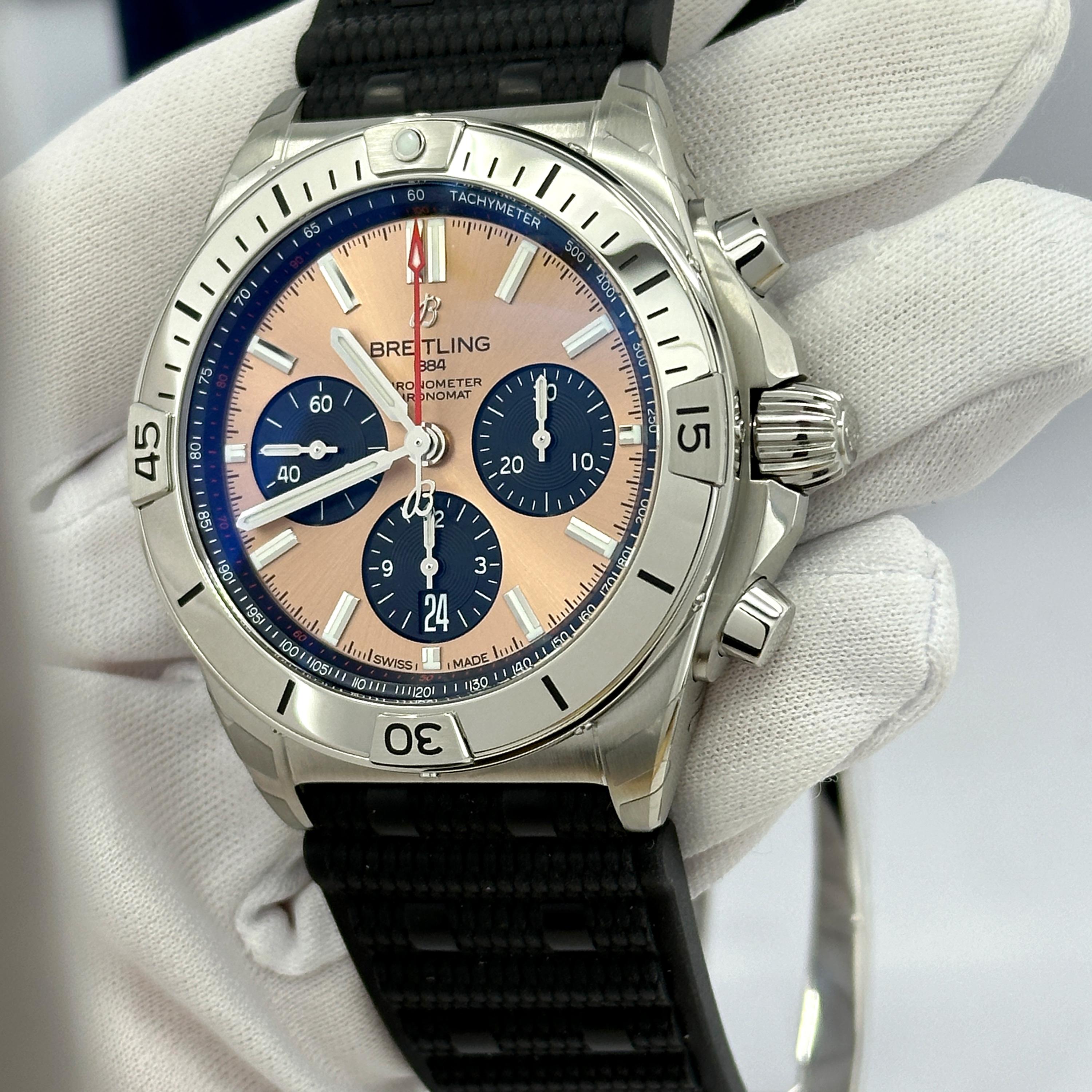 Breitling Chronomat B01 42 non indossato, referenza AB0134101K1S1, set completo, 2025 in vendita 10