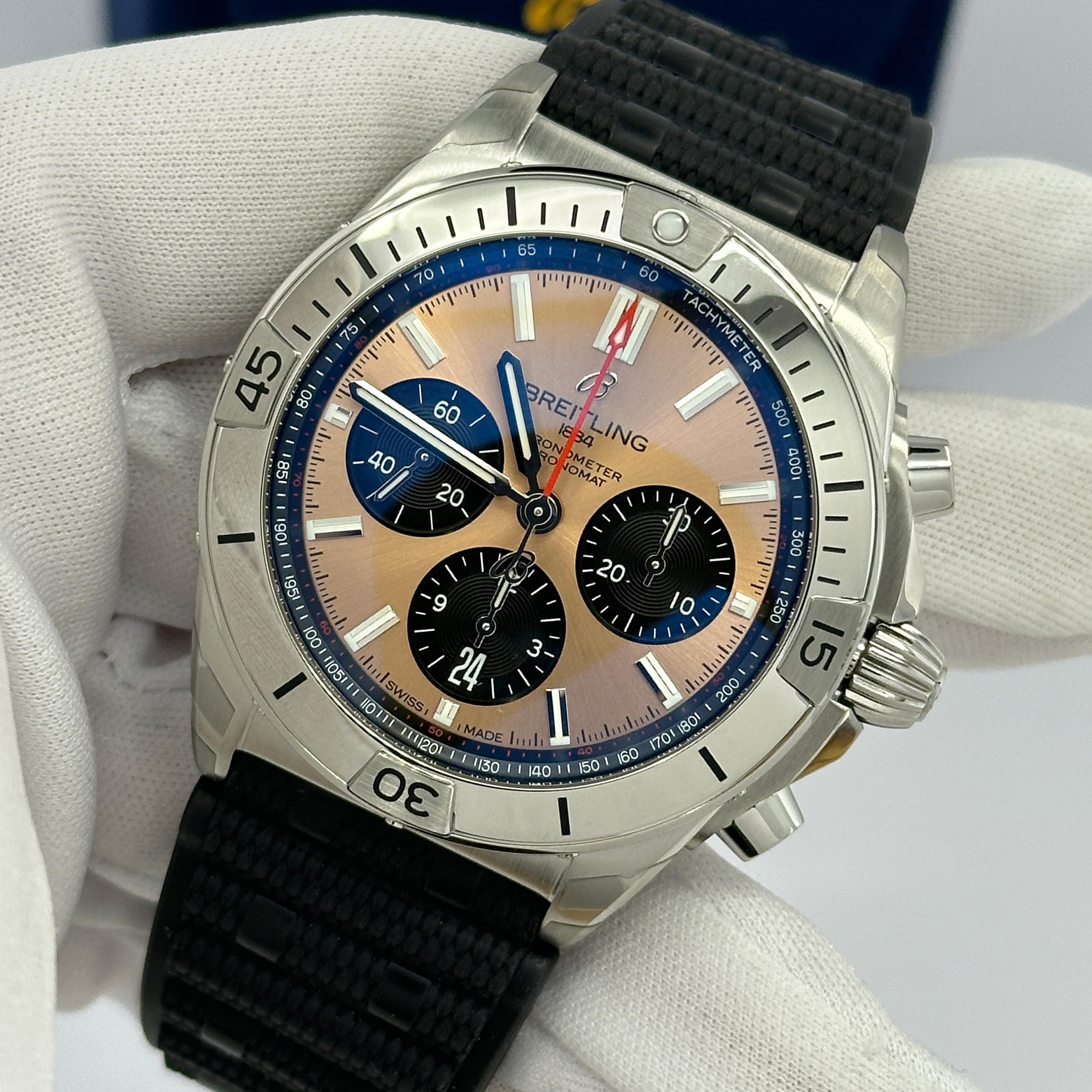 Breitling Chronomat B01 42 non indossato, referenza AB0134101K1S1, set completo, 2025 in vendita 11