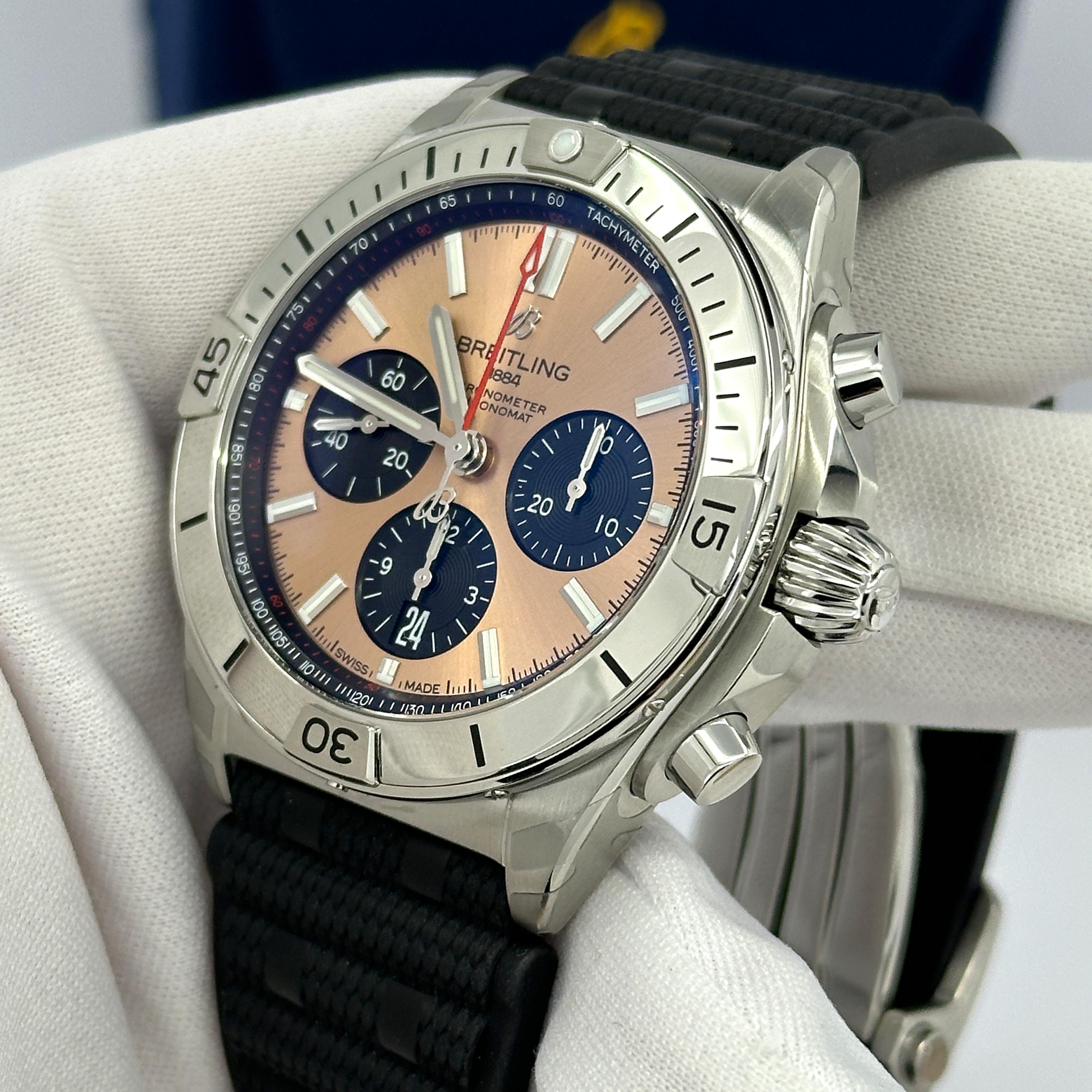 Breitling Chronomat B01 42 non indossato, referenza AB0134101K1S1, set completo, 2025 in vendita 12