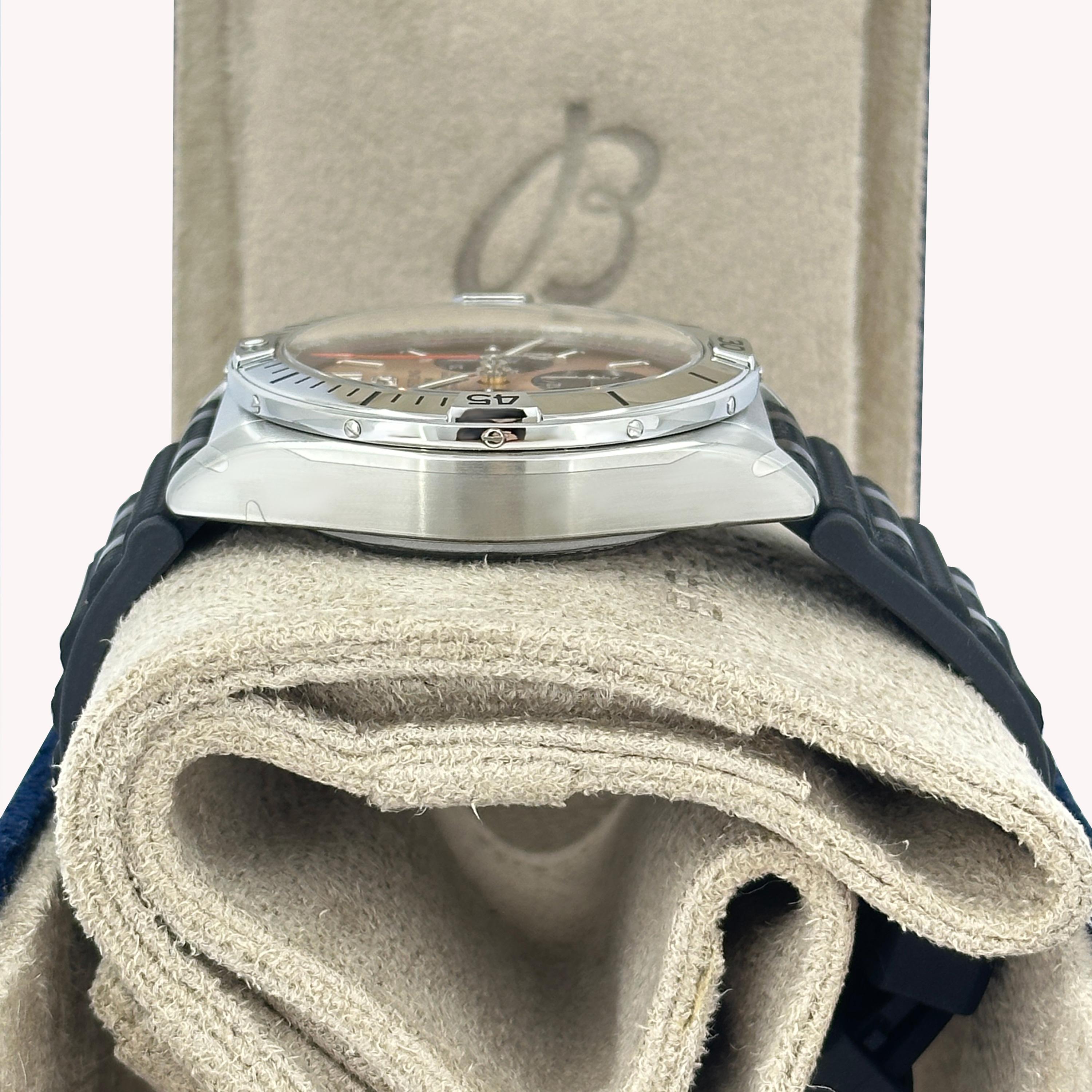 da uomo o donna Breitling Chronomat B01 42 non indossato, referenza AB0134101K1S1, set completo, 2025 in vendita