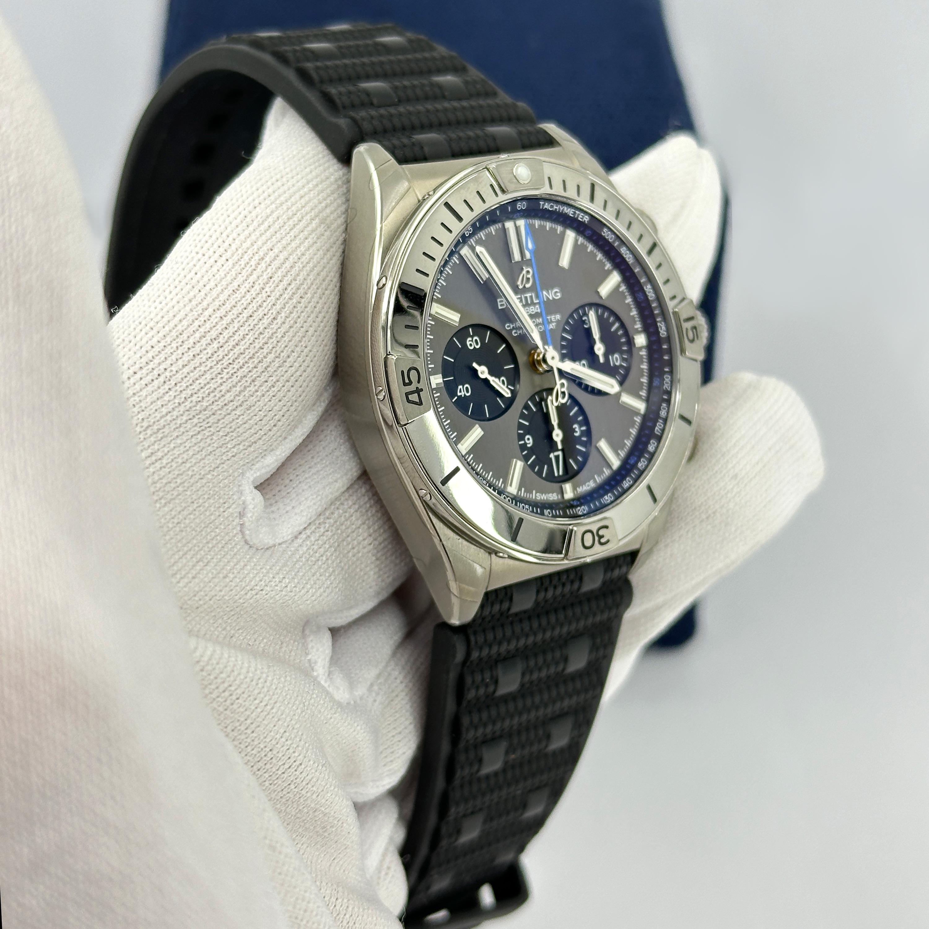 Breitling Chronomat sin usar Referencia# EB0134101M1S1, Juego completo, 2025 en venta 8