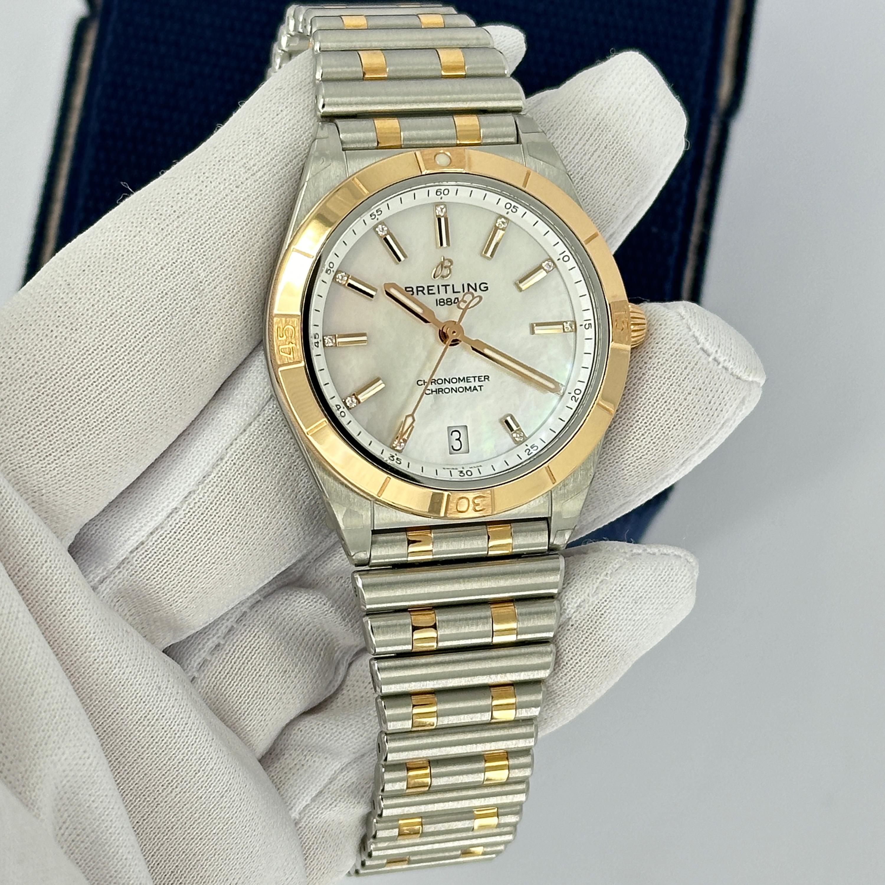 Breitling Chronomat non indossato, referenza U10380101A2U1, set completo, 2025 in vendita 9