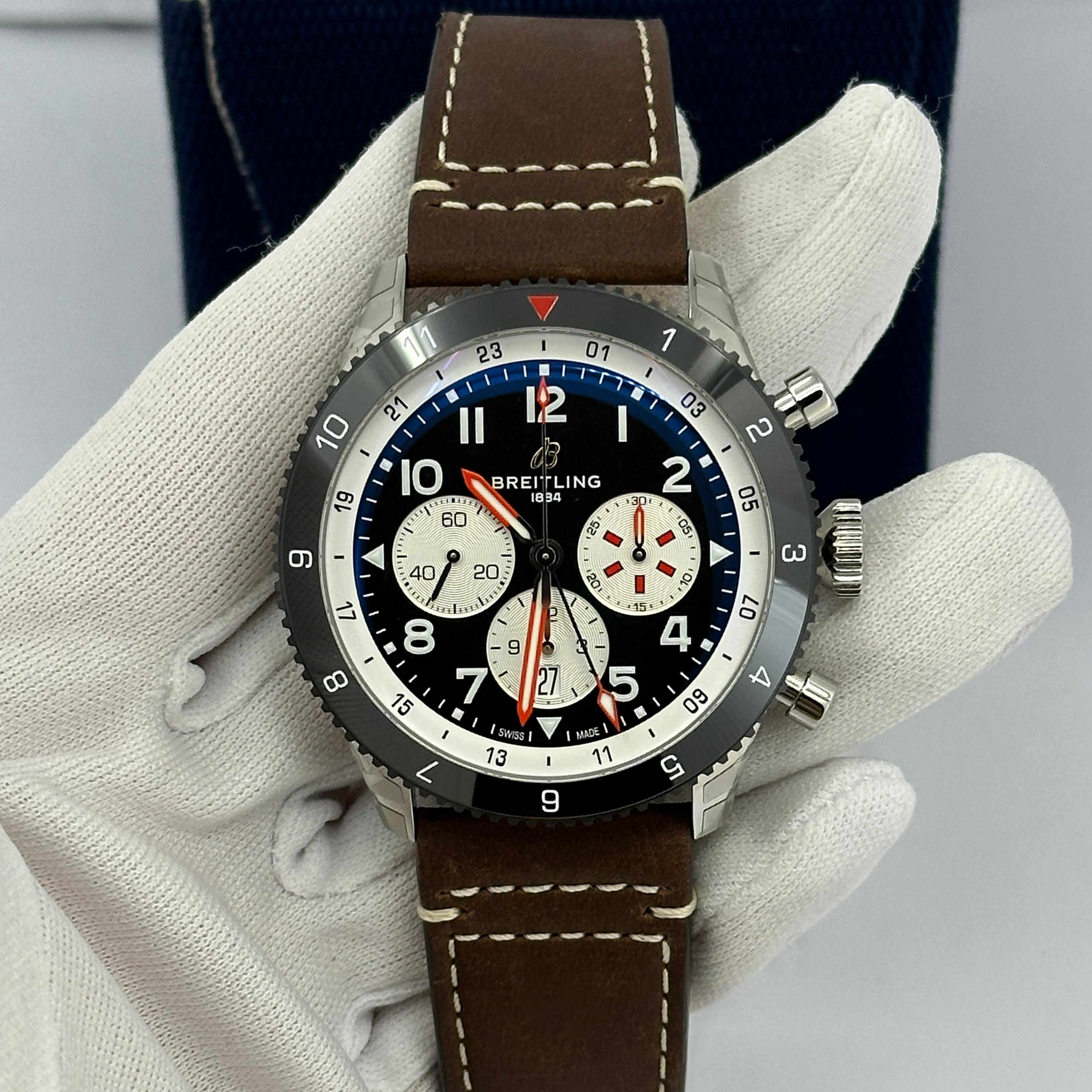 Breitling Classic AVI non indossato, referenza YB04451A1B1X1, set completo, 2025 in vendita 7