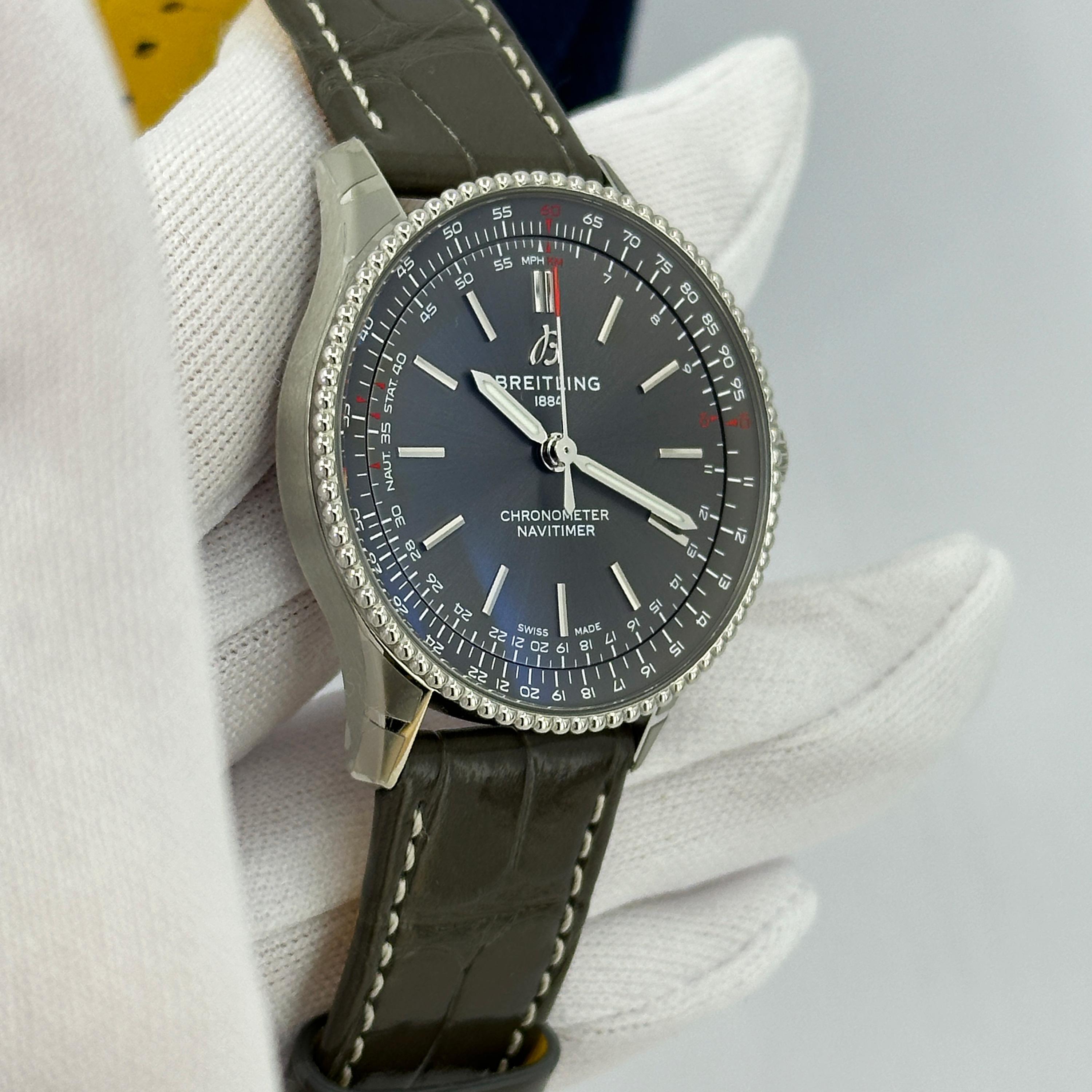 Breitling Navitimer non indossato, referenza A17327381B1P1, set completo, 2025 in vendita 11