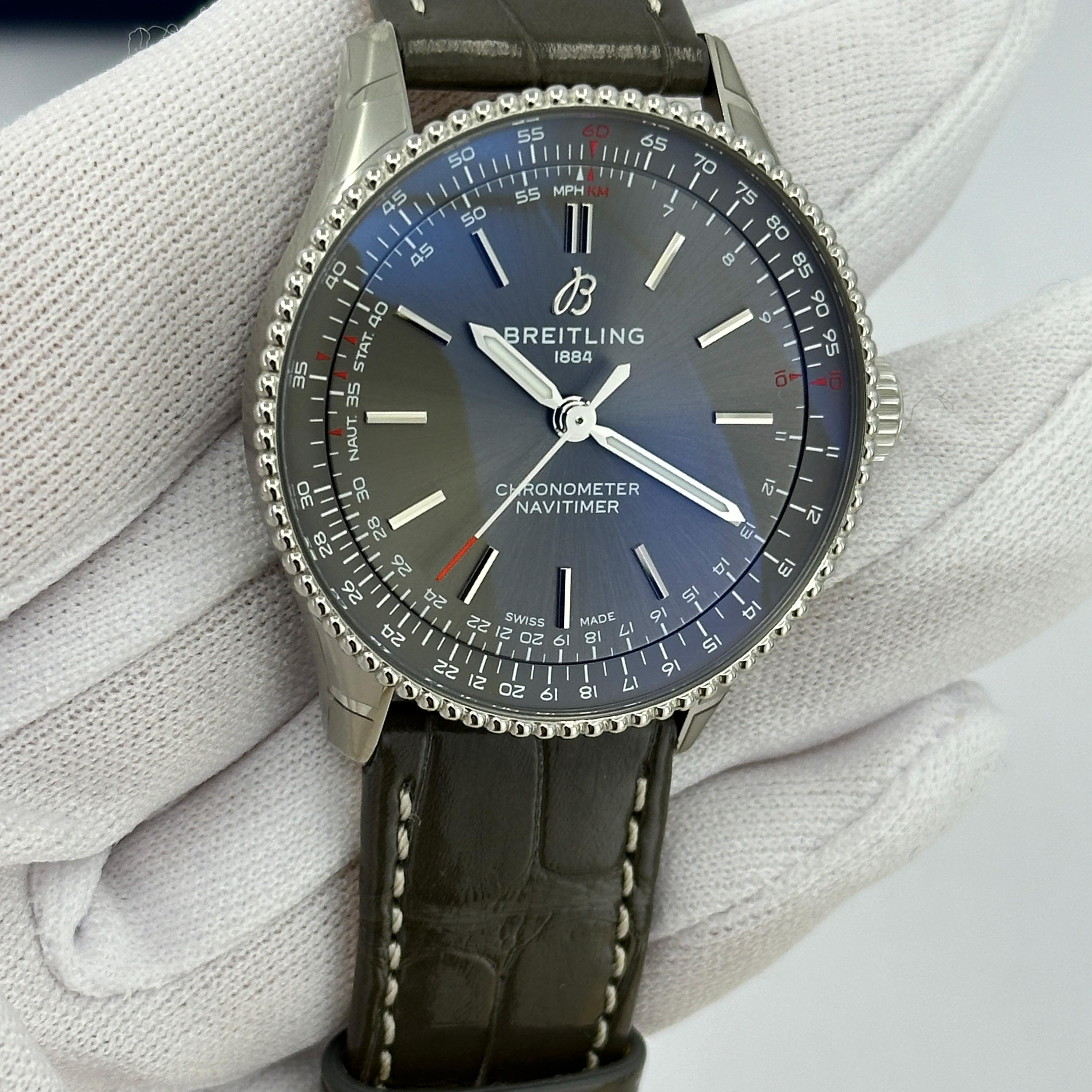 Breitling Navitimer non indossato, referenza A17327381B1P1, set completo, 2025 in vendita 15