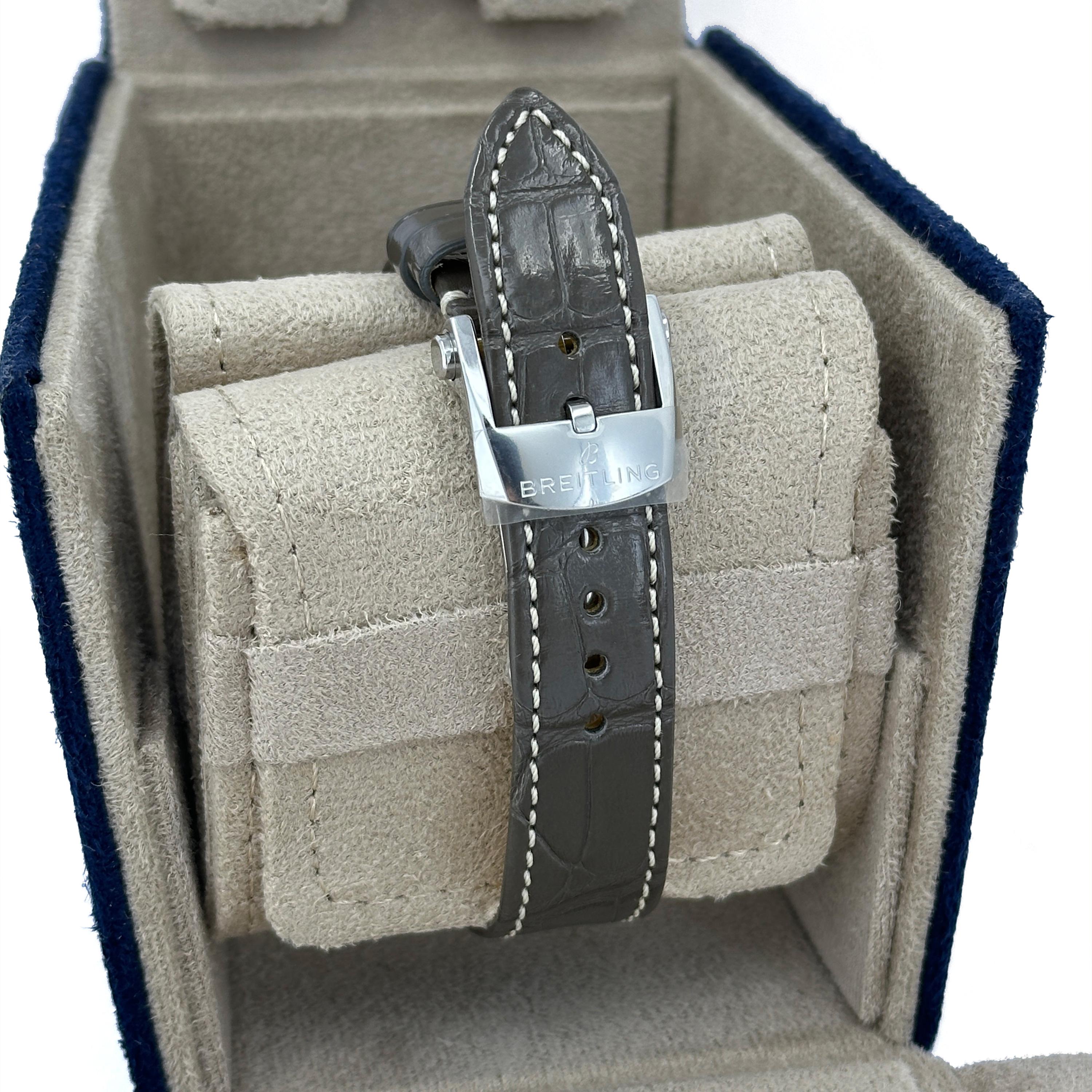 Breitling Navitimer non indossato, referenza A17327381B1P1, set completo, 2025 in vendita 1