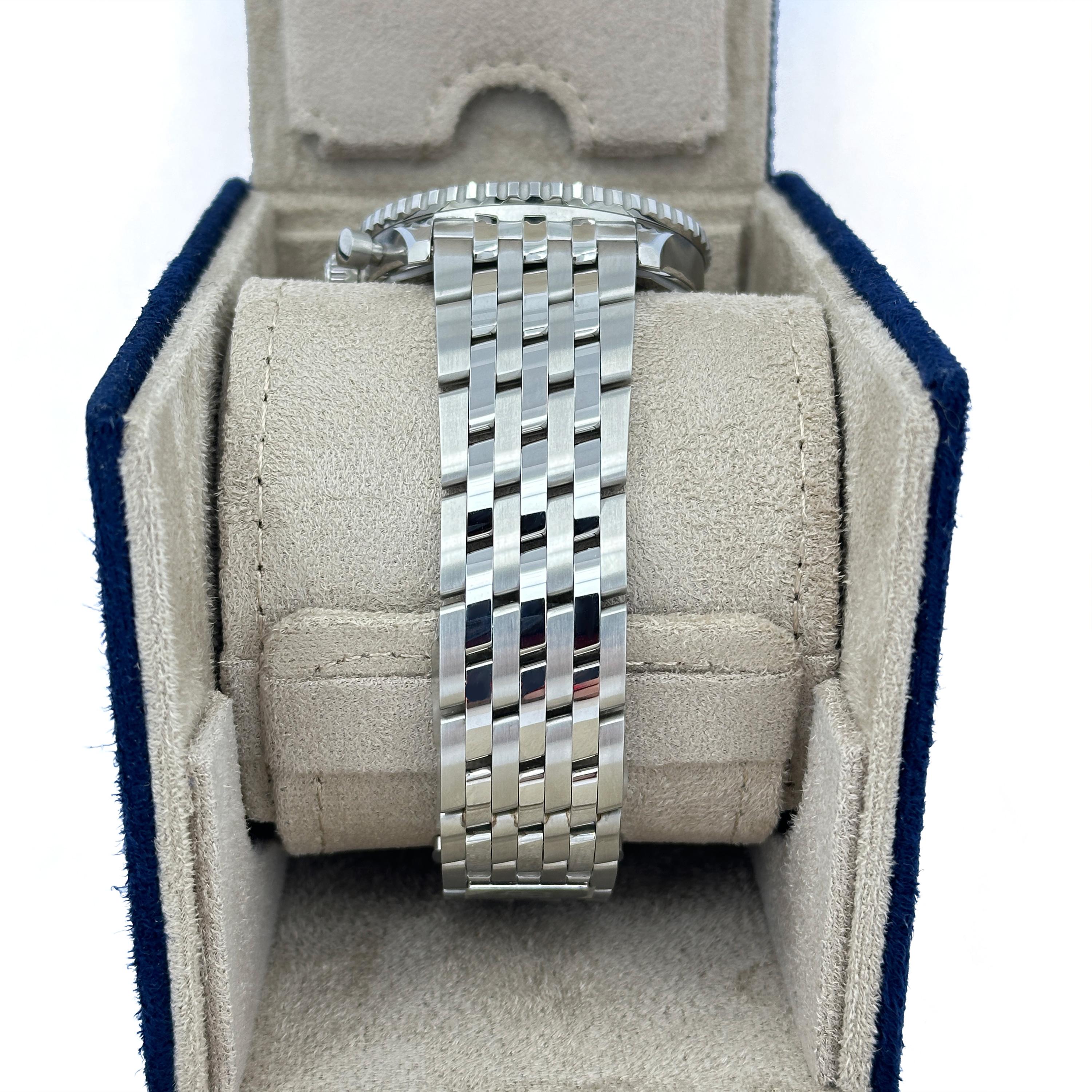 Breitling Navitimer non indossato, referenza AB0137211B1A1, set completo, 2025 in vendita 1