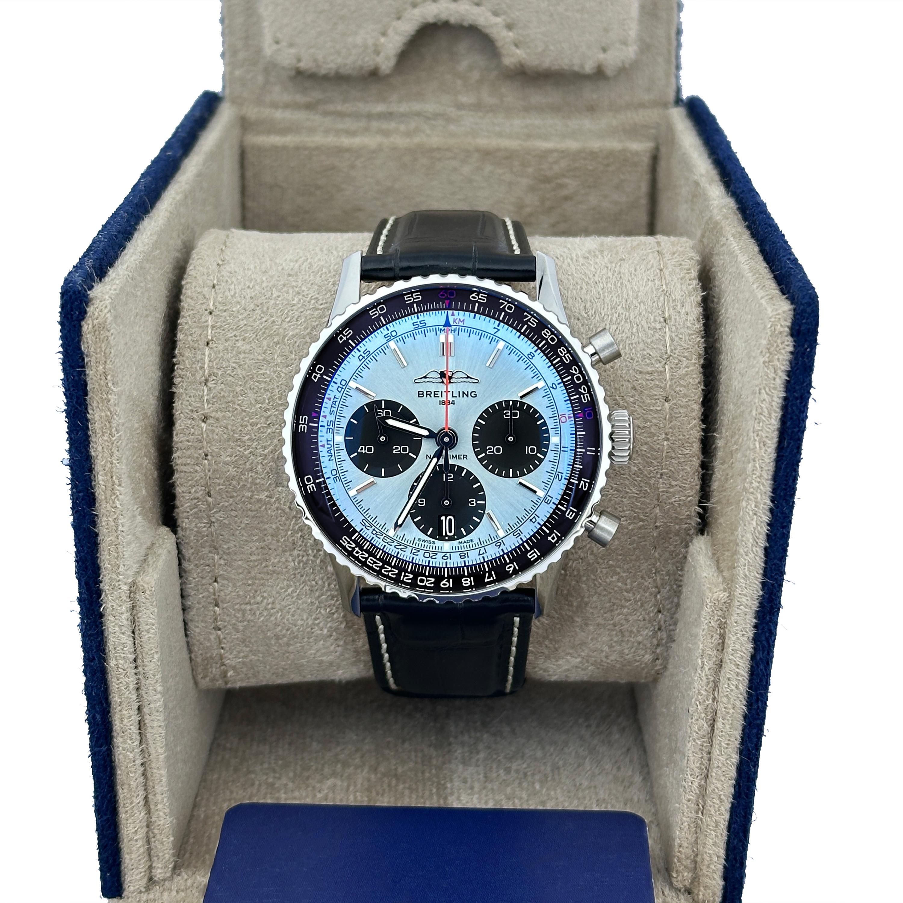 Il Breitling Navitimer B01 Chronograph 41 (ref. AB0139241C2P1) porta uno degli orologi da pilota più iconici del mondo in un formato perfettamente bilanciato di 41 mm. Il suo sorprendente quadrante blu ghiaccio con contatori cronografici neri a