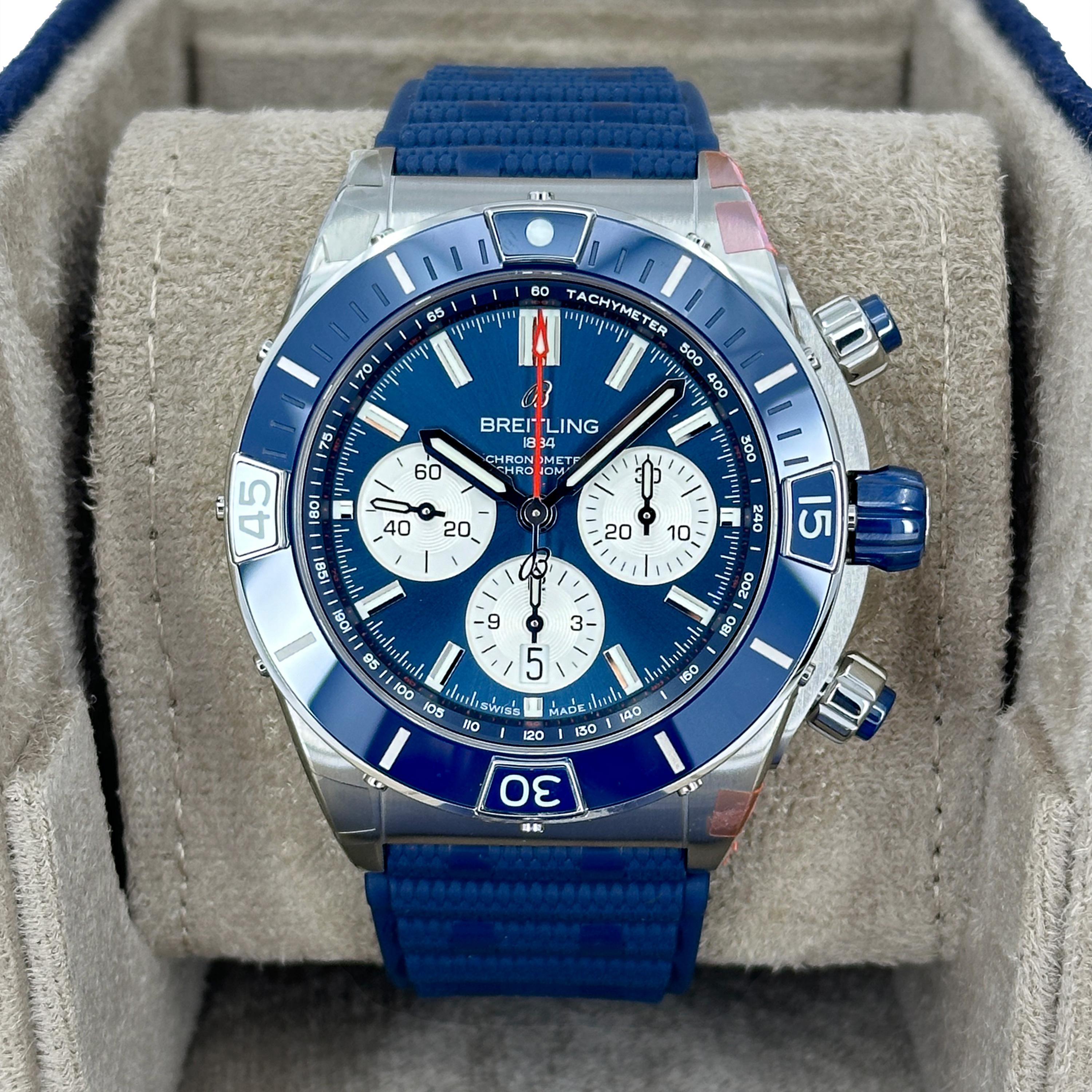 Ungetragener Breitling Super Chronomat Referenznummer AB0136161C1S1, Komplettset, 2025 im Angebot 10