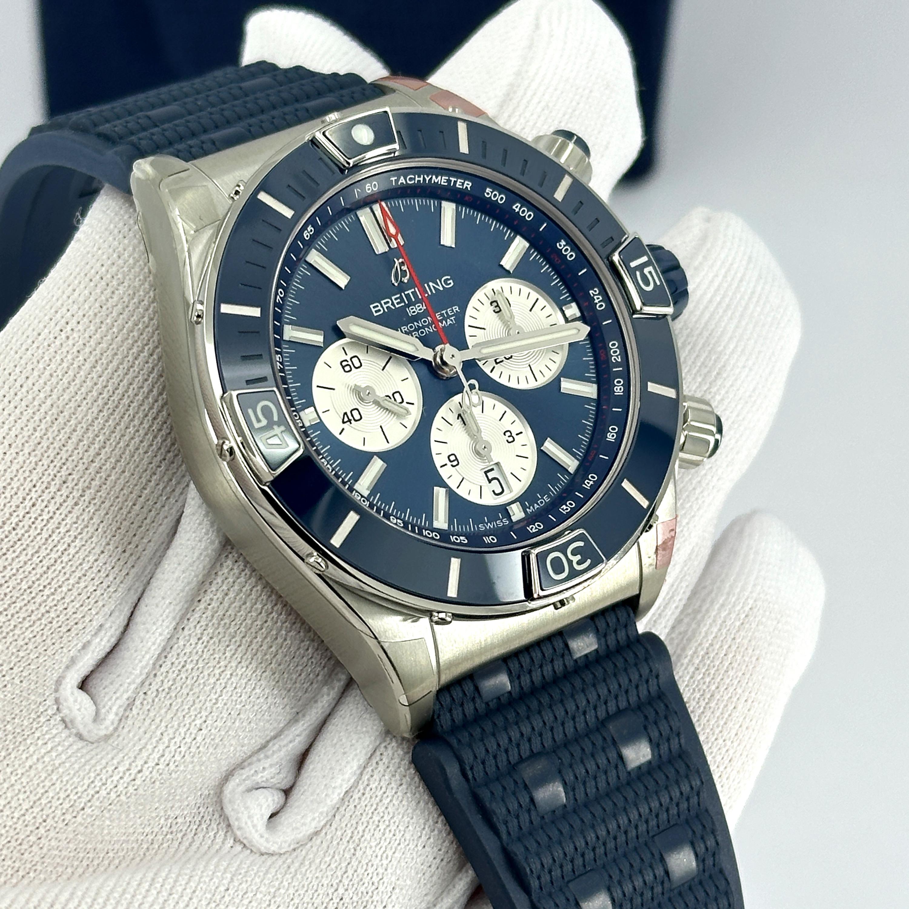 Ungetragener Breitling Super Chronomat Referenznummer AB0136161C1S1, Komplettset, 2025 im Angebot 11