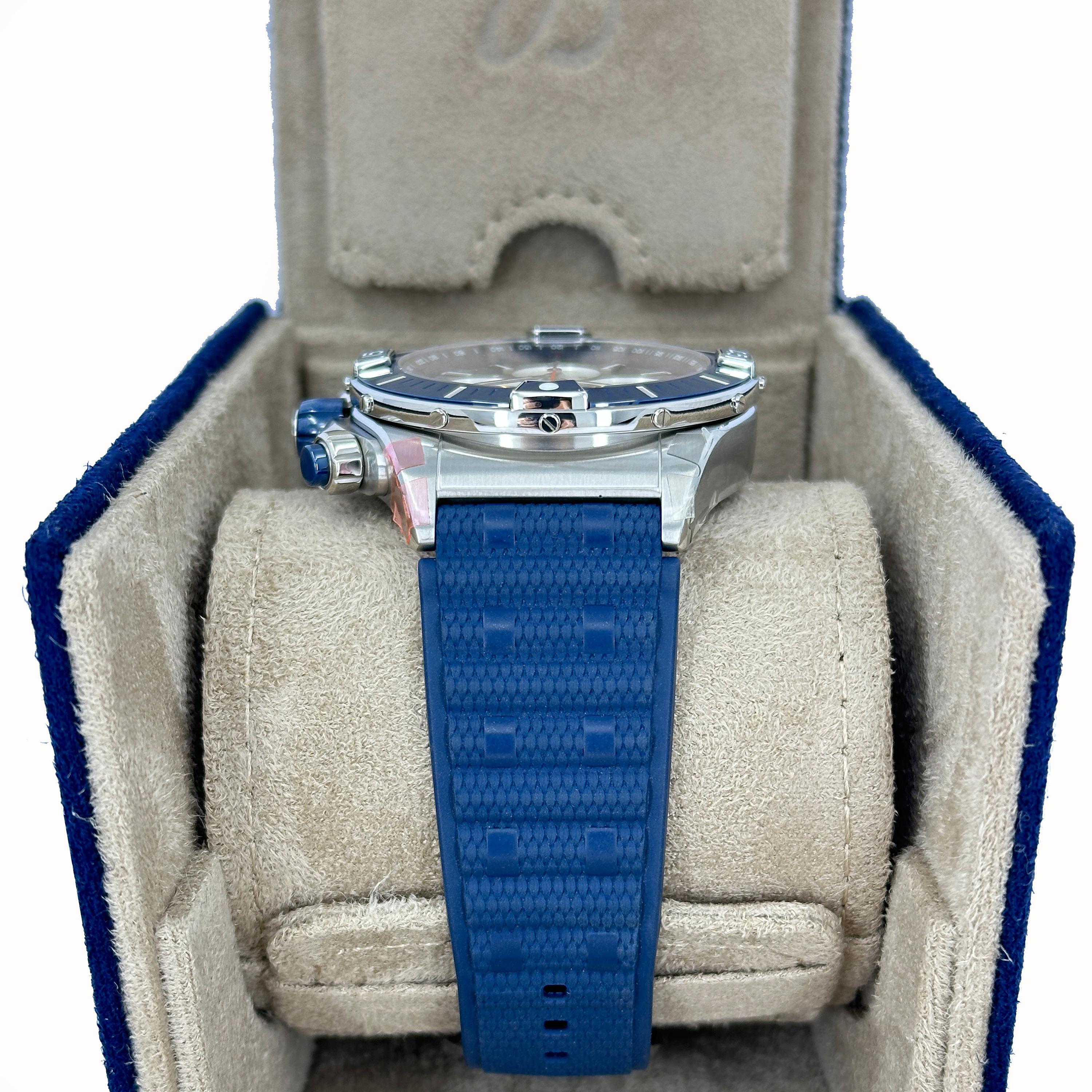 Ungetragener Breitling Super Chronomat Referenznummer AB0136161C1S1, Komplettset, 2025 im Zustand „Neu“ im Angebot in New York, NY