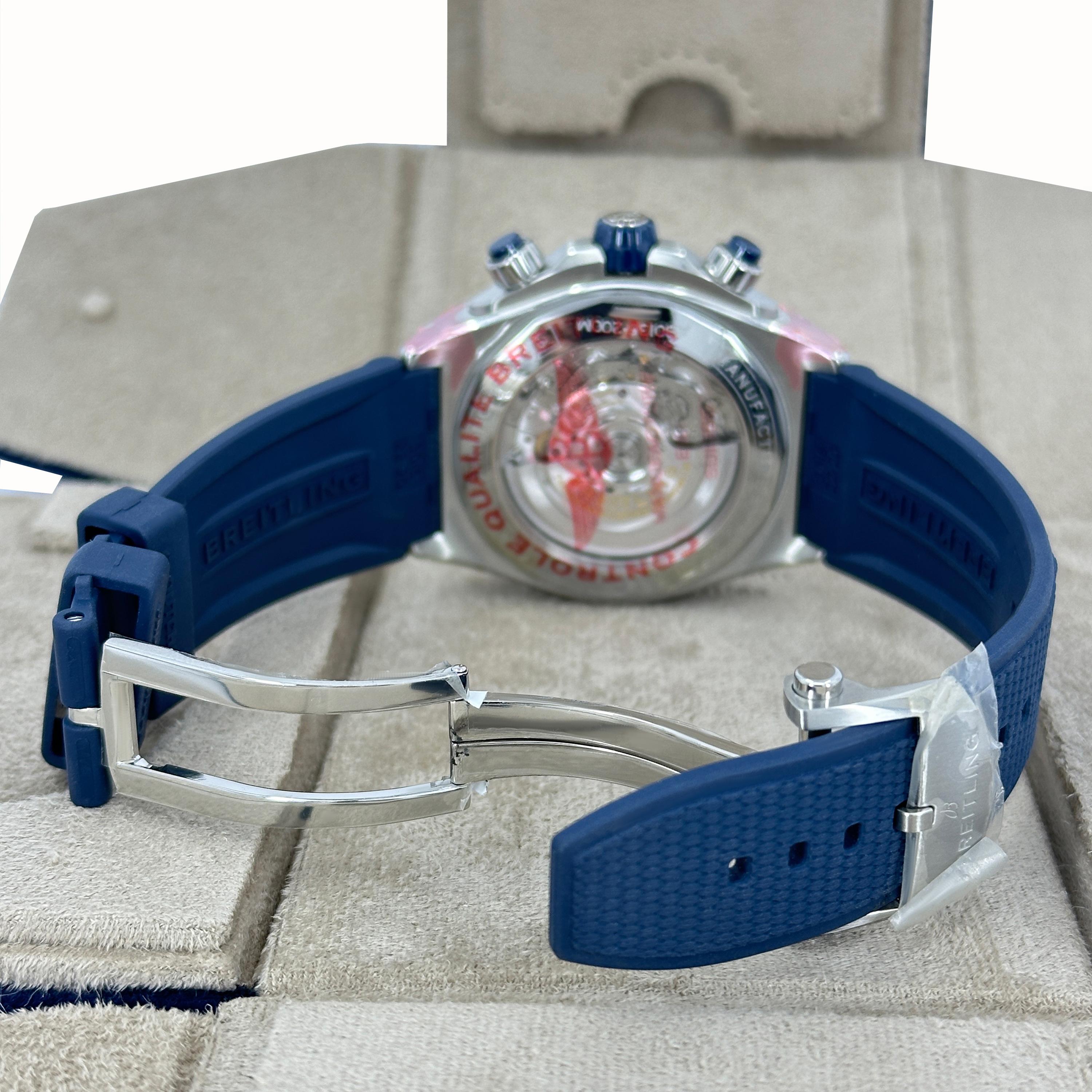 Ungetragener Breitling Super Chronomat Referenznummer AB0136161C1S1, Komplettset, 2025 im Angebot 3