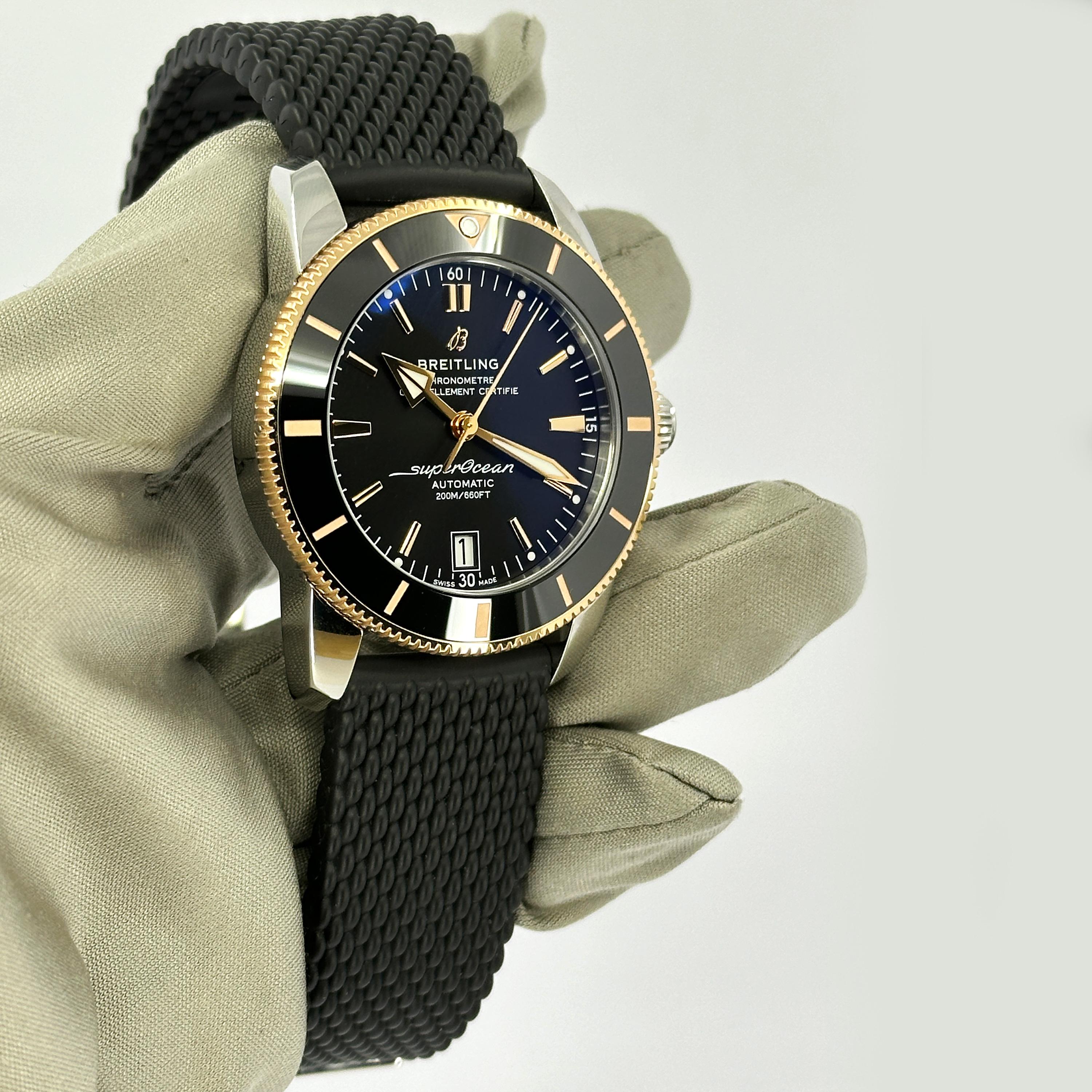 Breitling Superocean non indossato, referenza UB2010121B1S1, set completo, 2025 in vendita 7