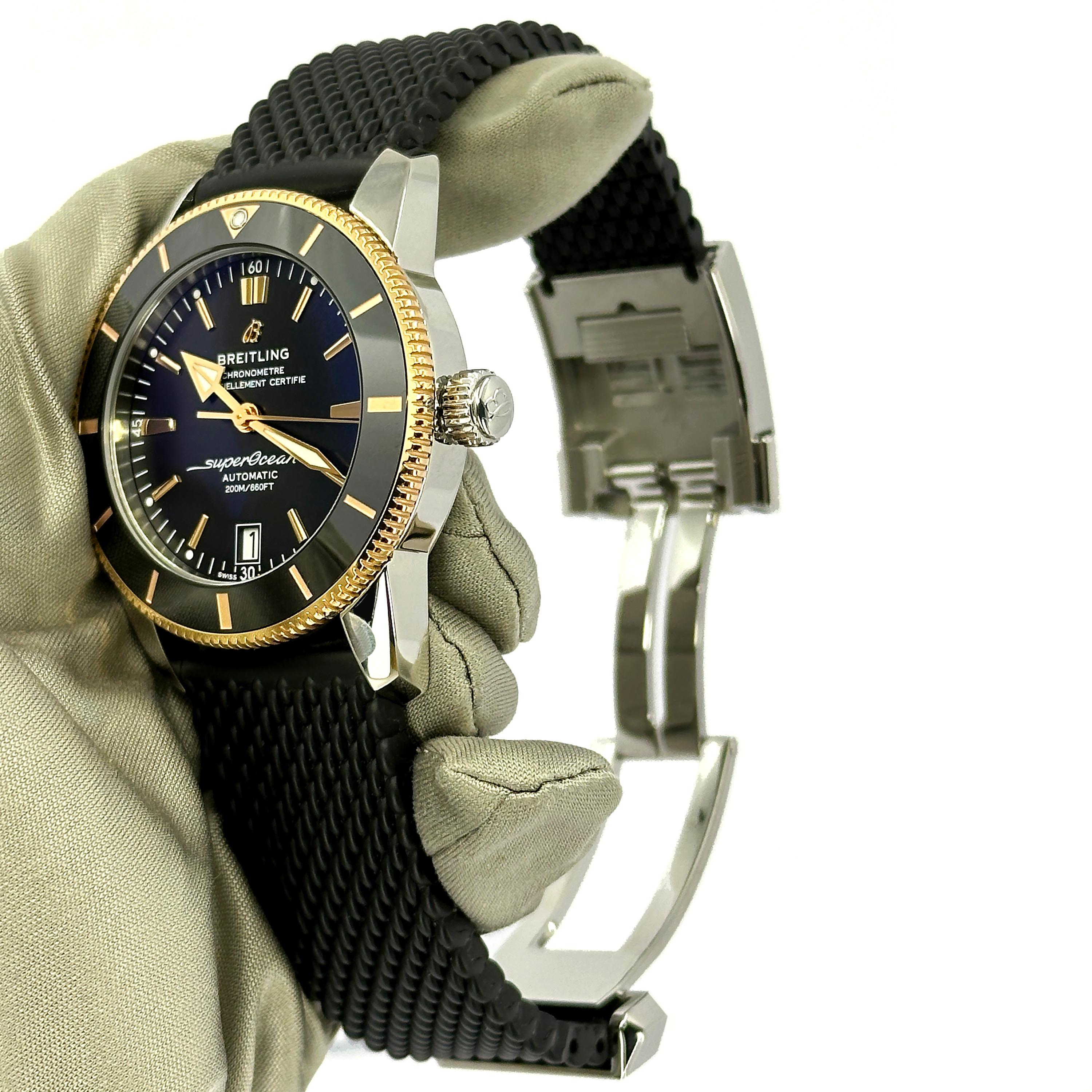 Breitling Superocean non indossato, referenza UB2010121B1S1, set completo, 2025 in vendita 8