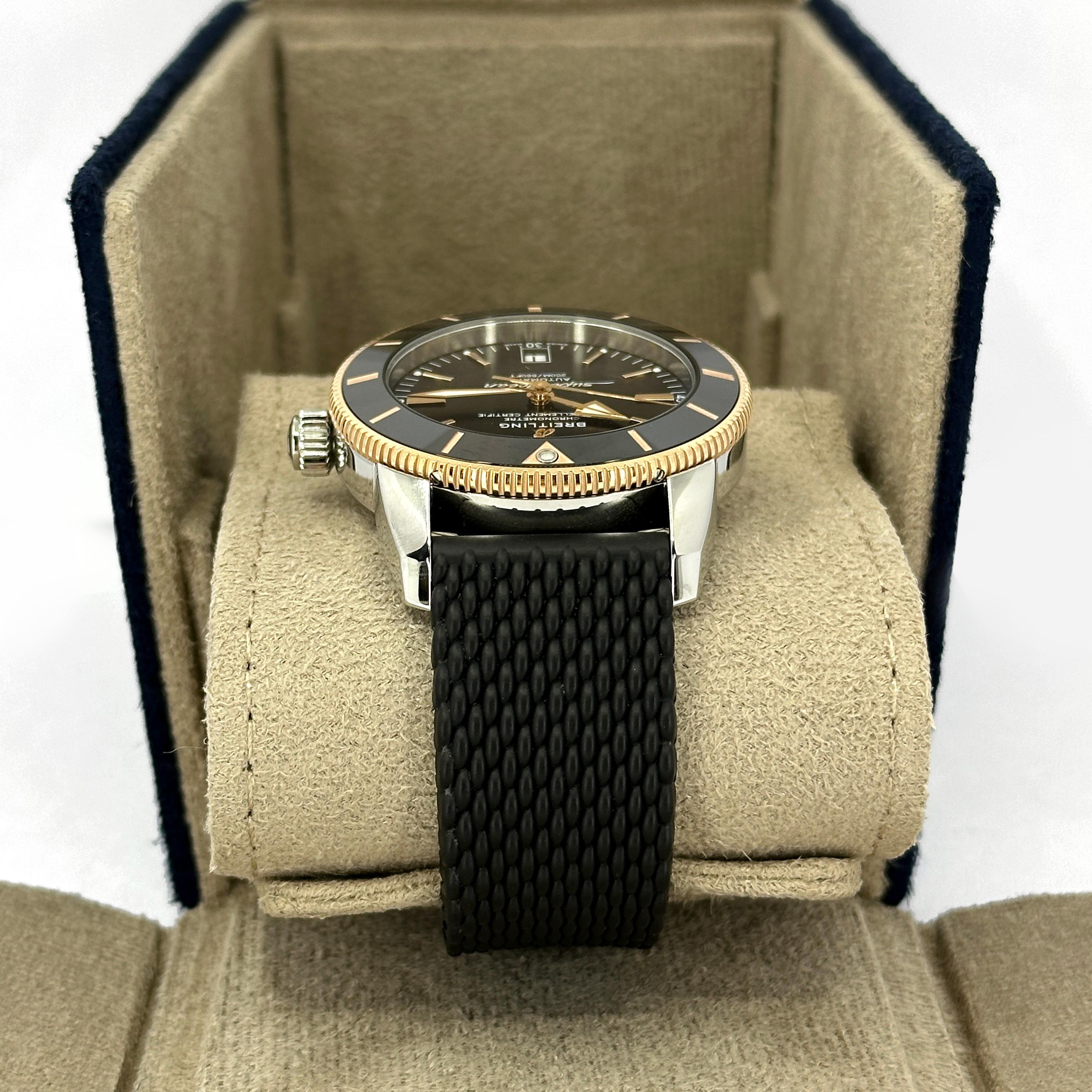 Breitling Superocean non indossato, referenza UB2010121B1S1, set completo, 2025 in vendita 1