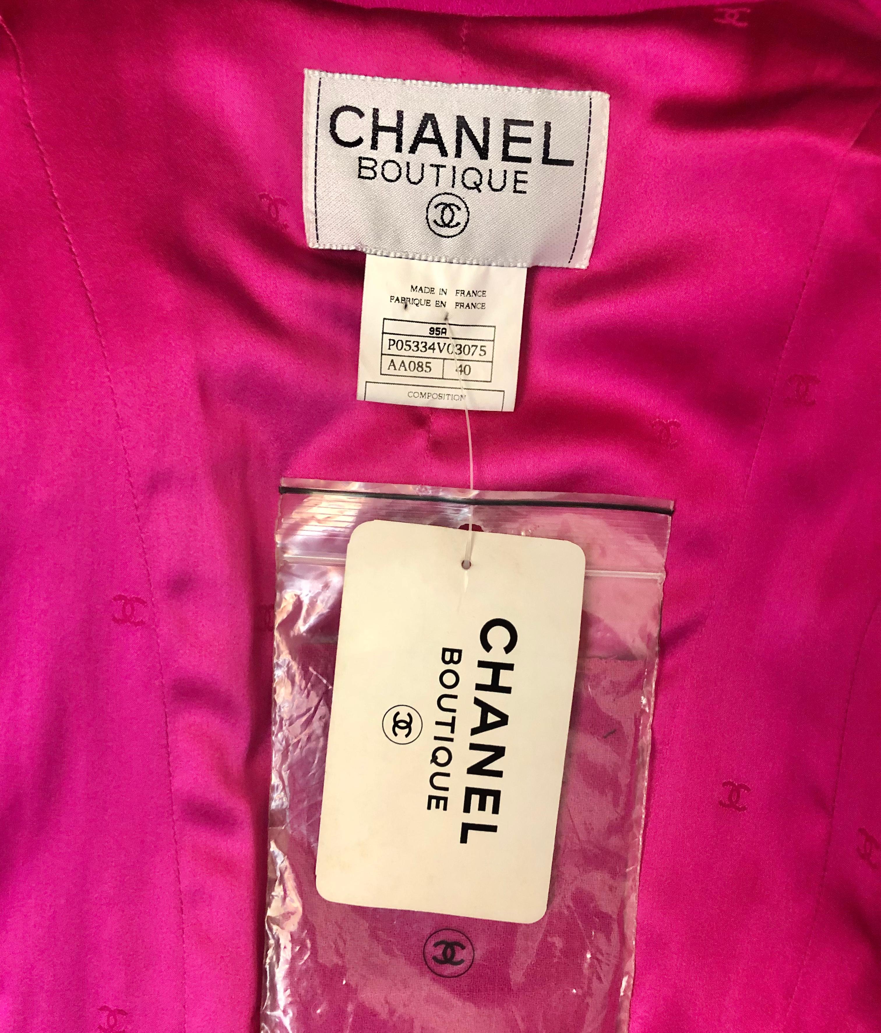 Unworn Chanel Fuchsia Boucle Wool Jacket 1
