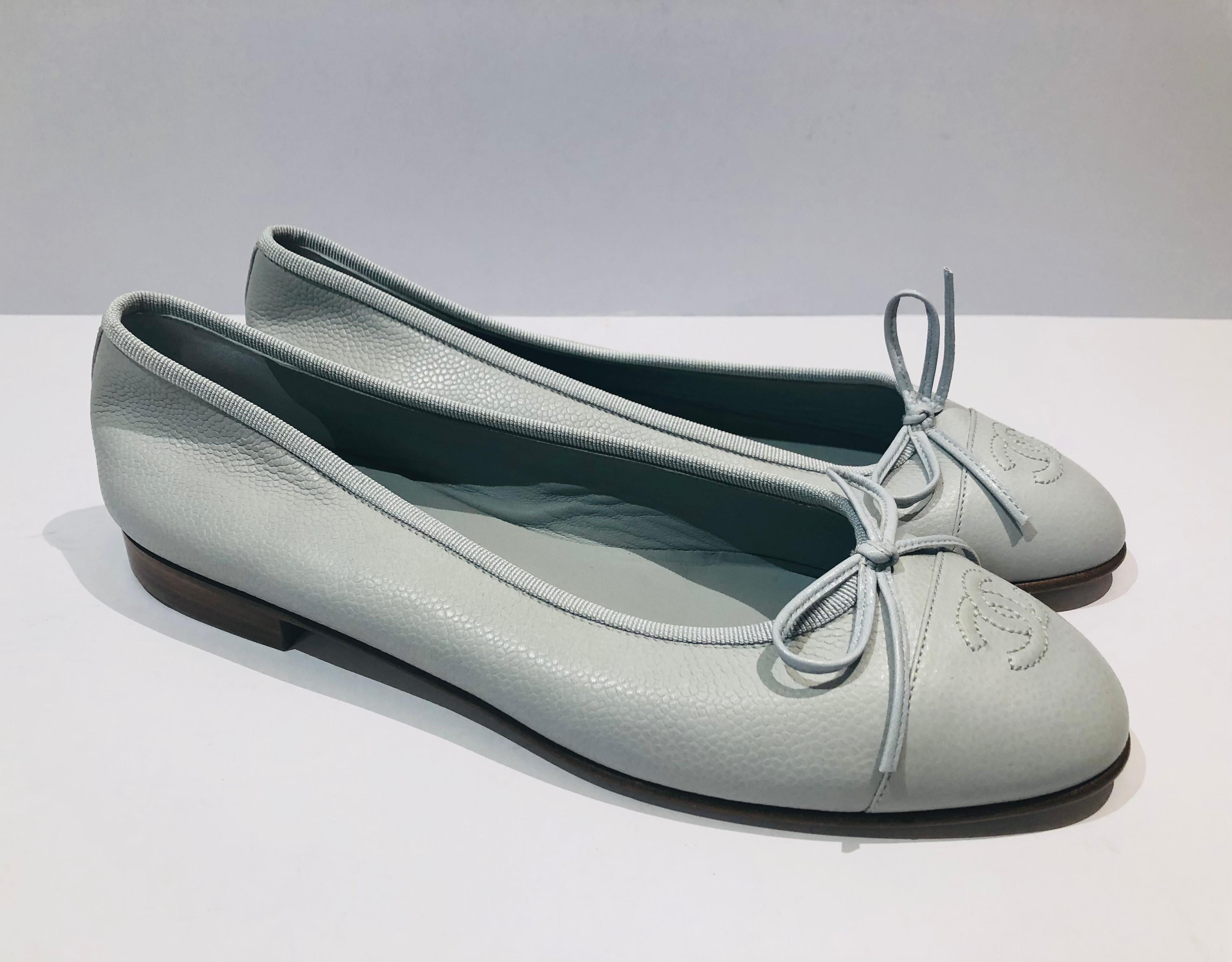 - Unworn Chanel light blue caviar ballerina flats.

- Size 39.