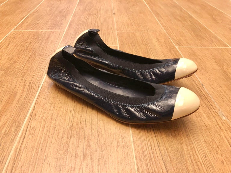 Unworn Chanel Navy and White Bi-Toned Patent Flats For Sale 1