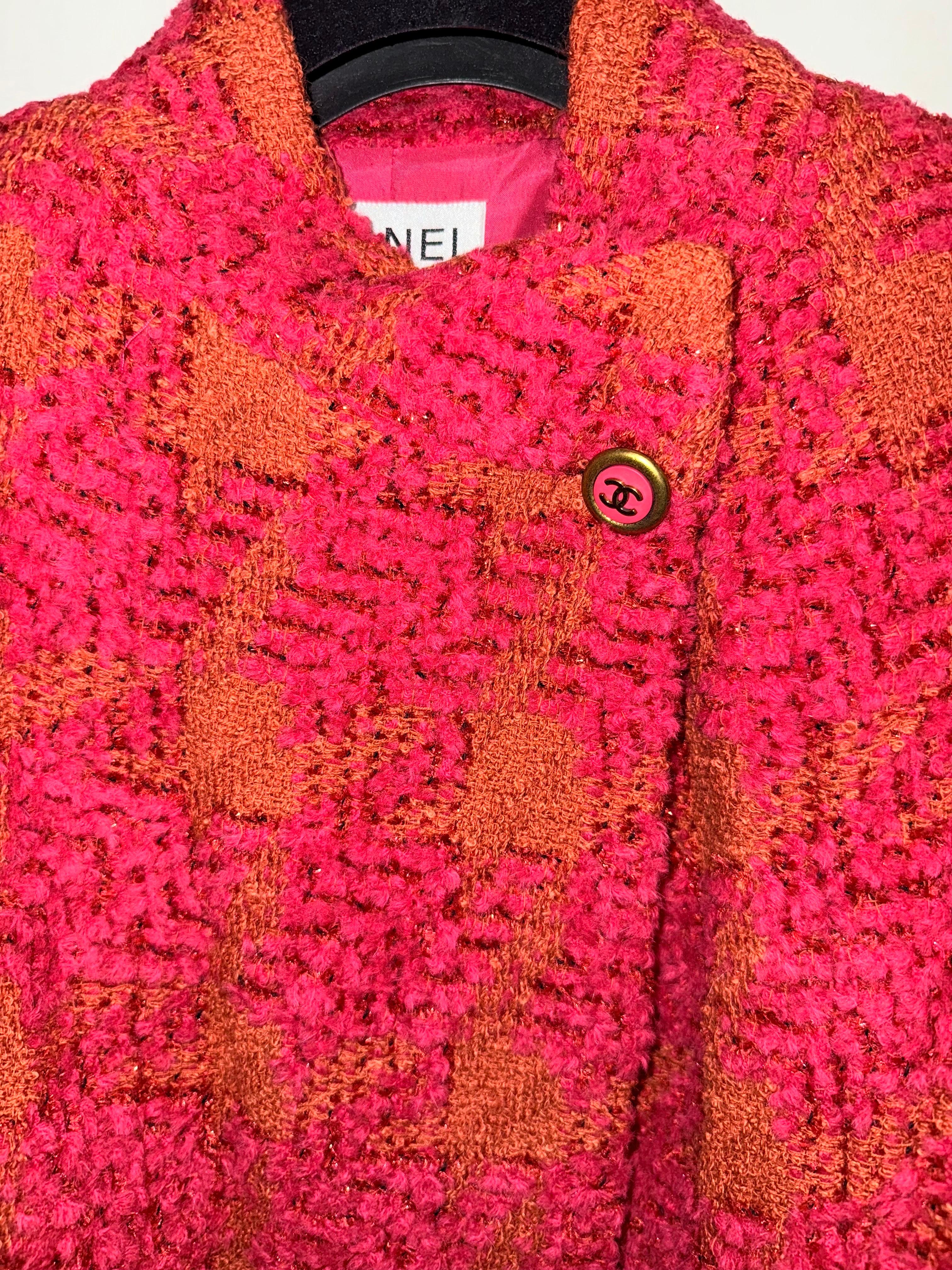 Chaqueta de tweed roja y naranja de pata de gallo de Chanel sin estrenar en Nuevo estado para la venta en Sheung Wan, HK