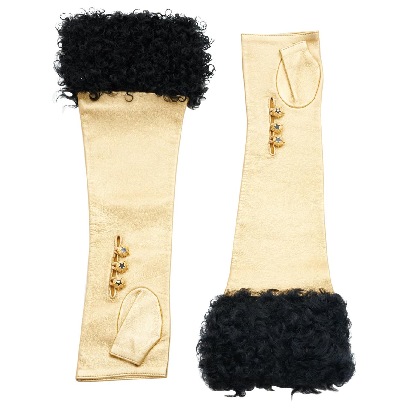 Unworn Chanel Runway "Paris-Moscou" Fingerless Gloves, Pre-Fall 2009