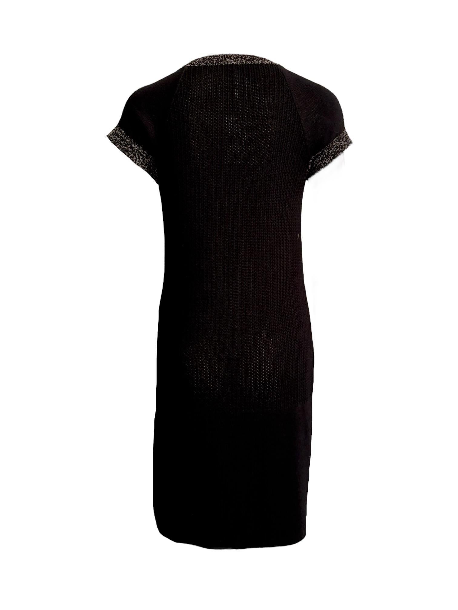 Vestido de punto de crochet Chanel sin estrenar Recortes de malla de seda 36 Negro en venta