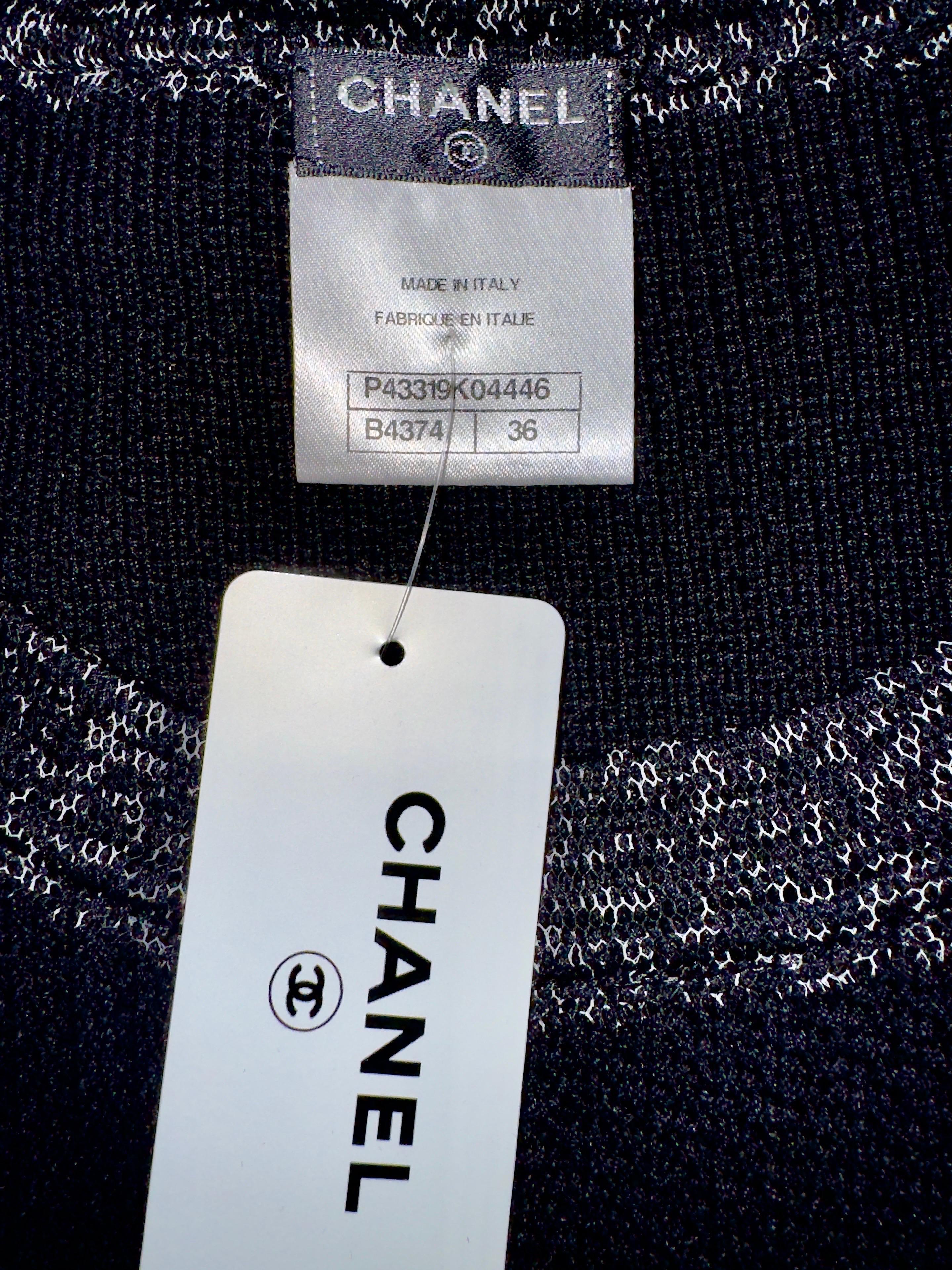 Vestido de punto de crochet Chanel sin estrenar Recortes de malla de seda 36 en venta 3