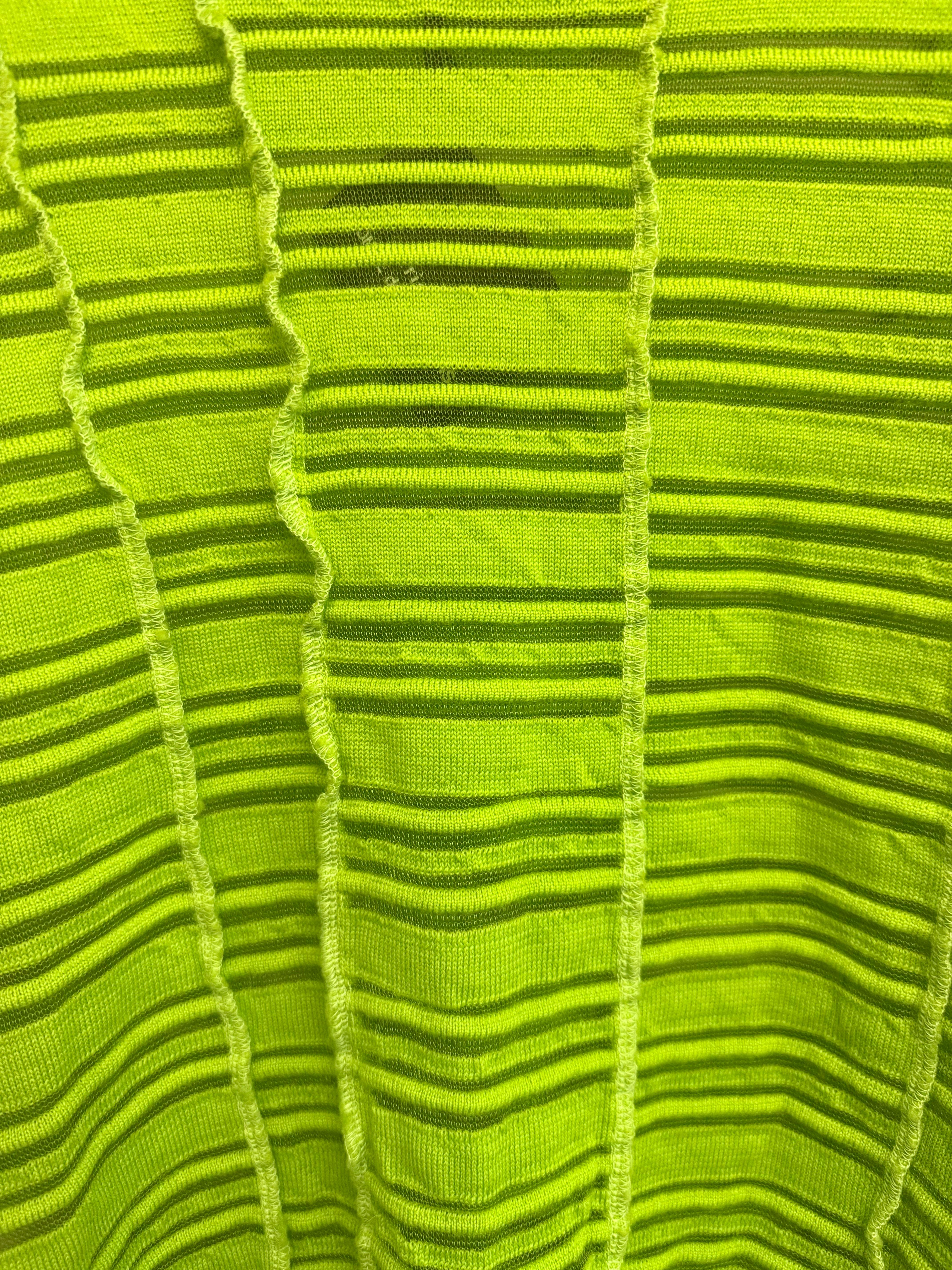 Jaune Pull en laine verte Comme Des Garcons, non porté en vente