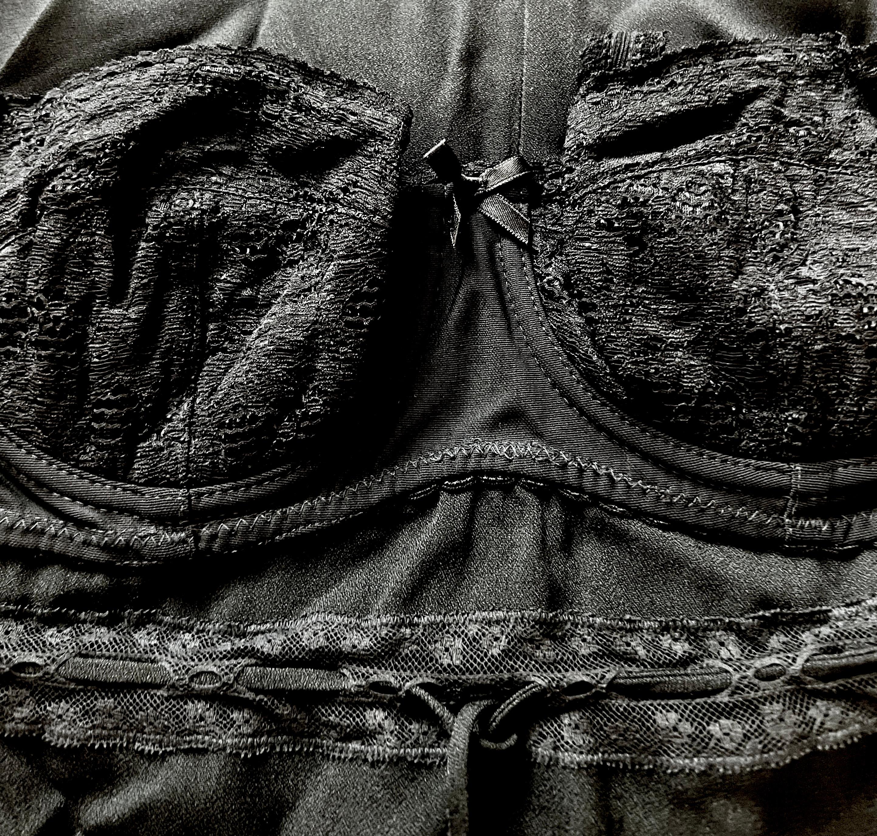 Dolce & Gabbana - Robe midi noire à corset et corset, non portée, taille 42, 1997 en vente 9