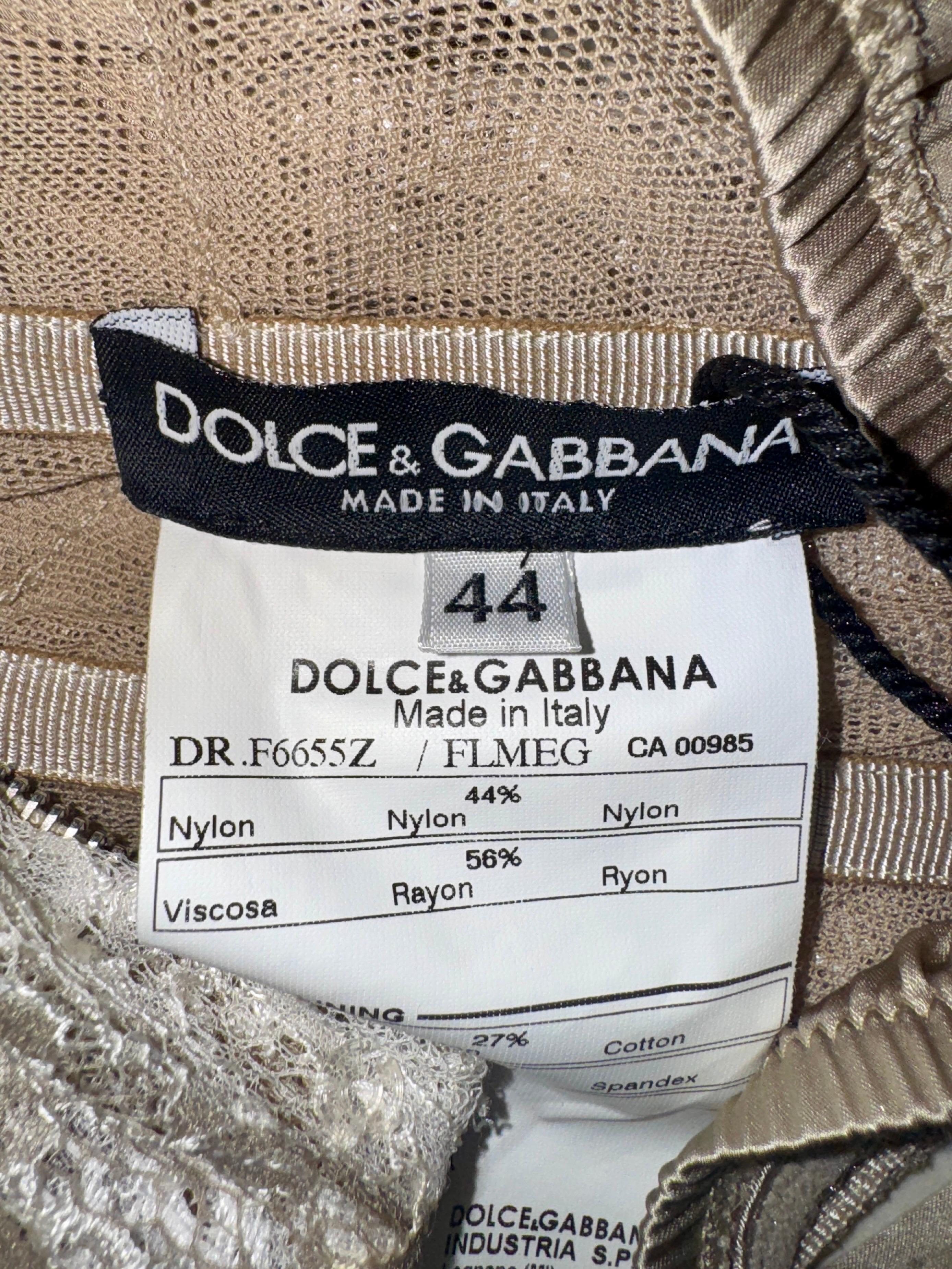 UNWORN Dolce & Gabbana Grey Corset Lace Cocktail Midi Dress as seen on Paris 44 For Sale 1