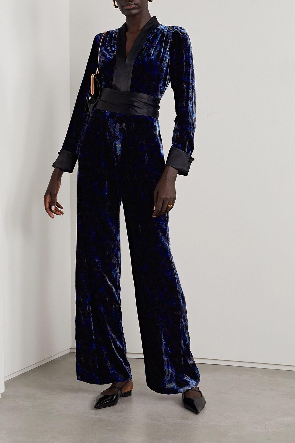 Women's UNWORN DVF Diane von Furstenberg Velvet Jumpsuit Overall Size 0 For Sale