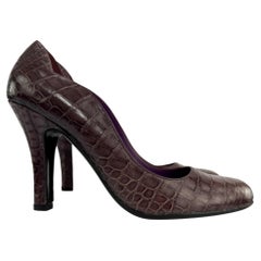 Unworn Early 2000s Prada Genuine Alligator Purple Scalloped Pumps 36