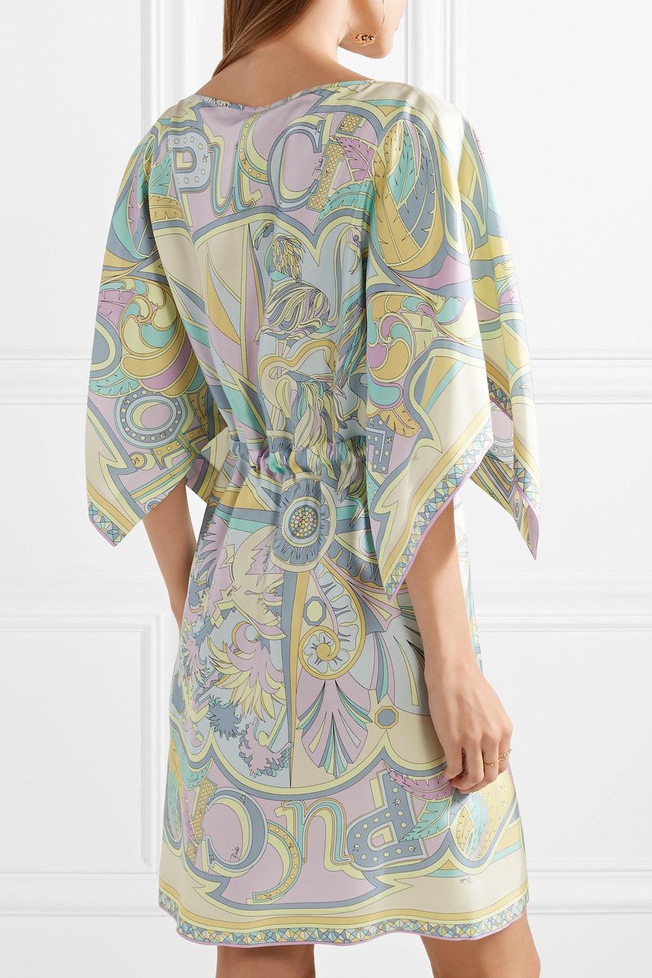 UNWORN Emilio Pucci Multicolor Signature Print Silk Twill Kaftan Tunic Dress 40 For Sale 1