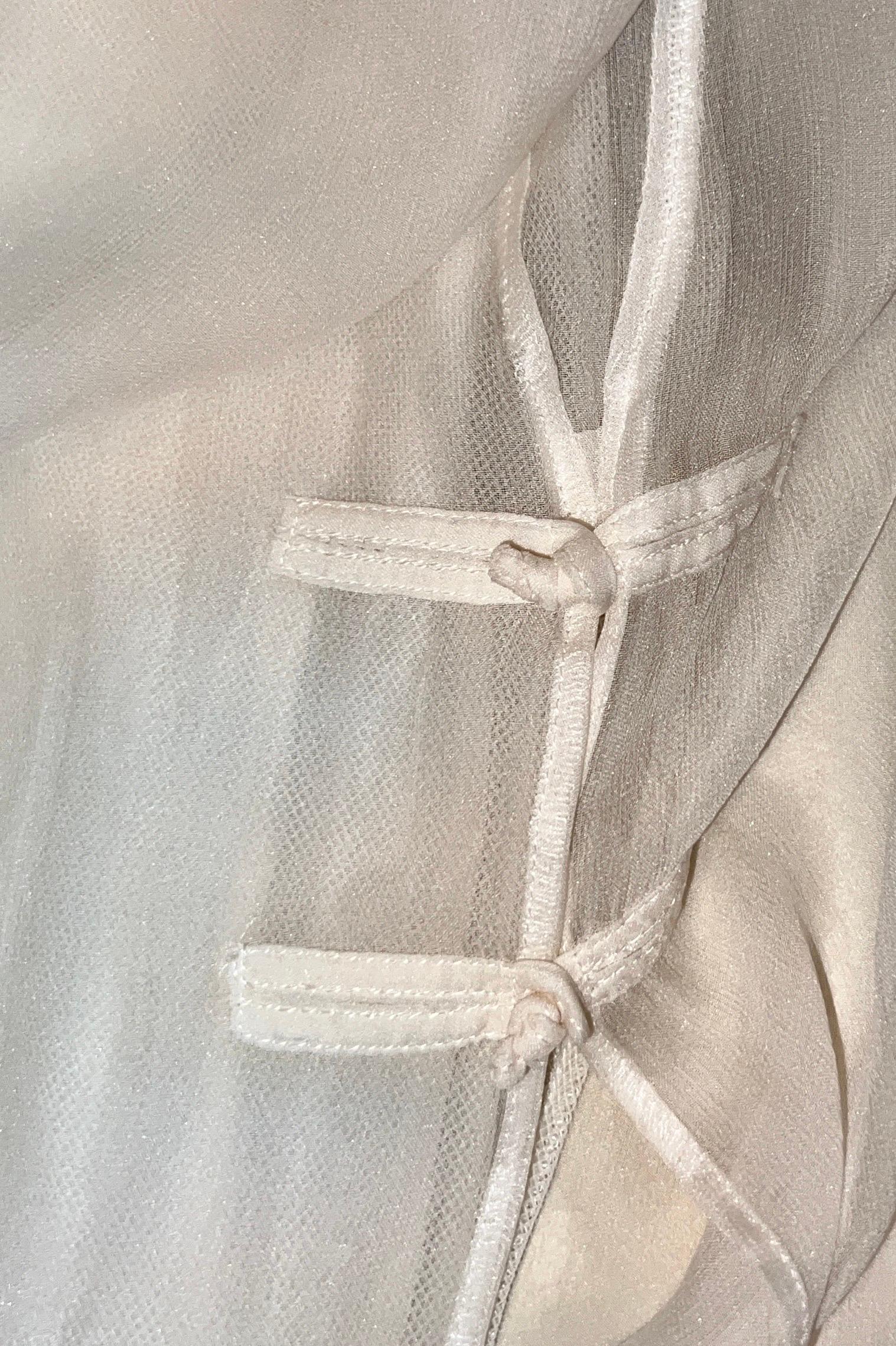 Robe de mariée Emilio Pucci Peter Dundas avec broderie de dragons superposée, 40 en vente 6