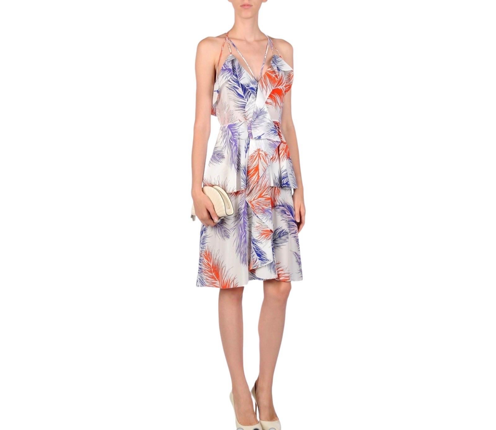 UNWORN Emilio Pucci Seidenkleid mit Signaturdruck aus Krepp de Chine mit Federdruck 38 (Grau) im Angebot