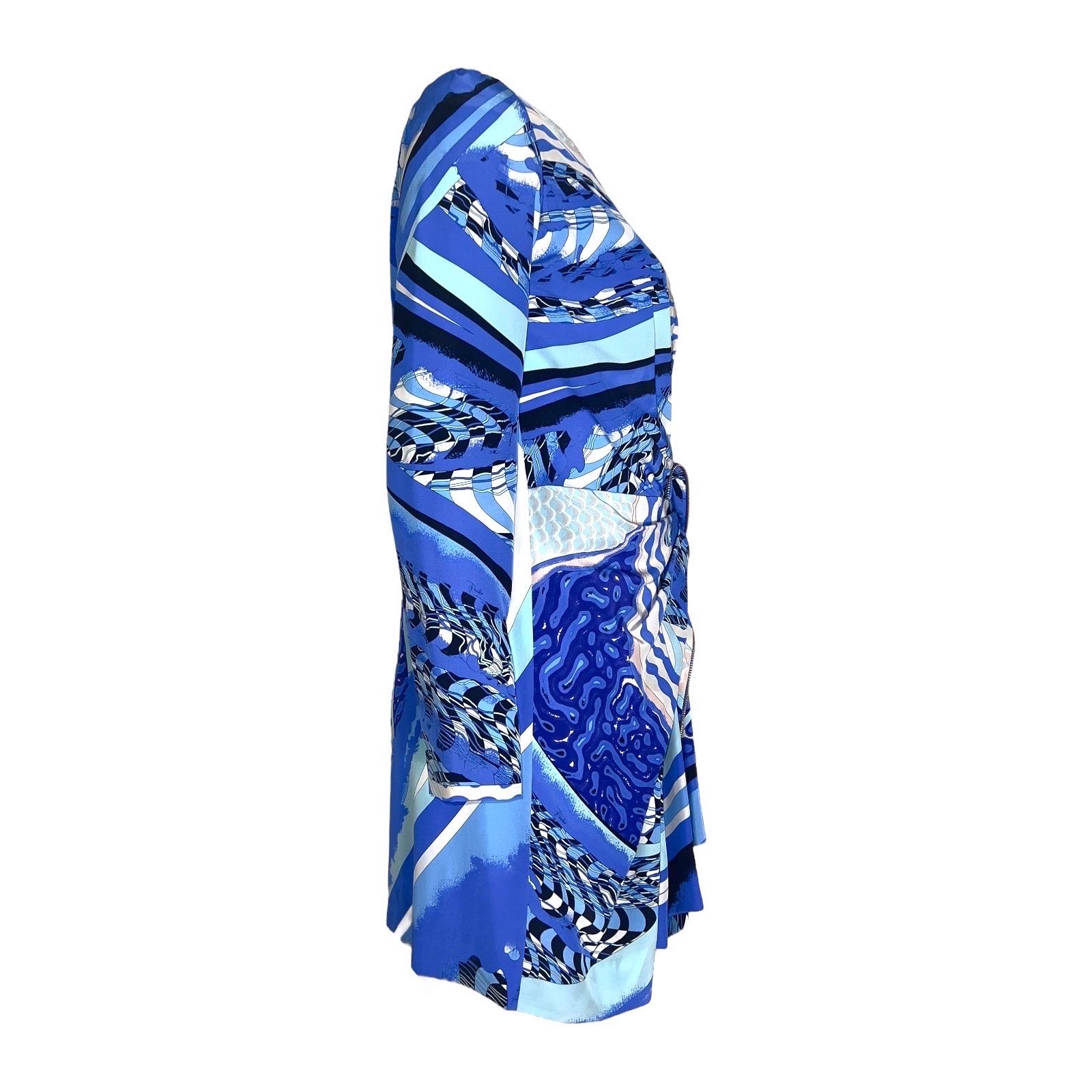 A stunning piece by Emilio Pucci
Made of finest printed silk
Signature print signed with 