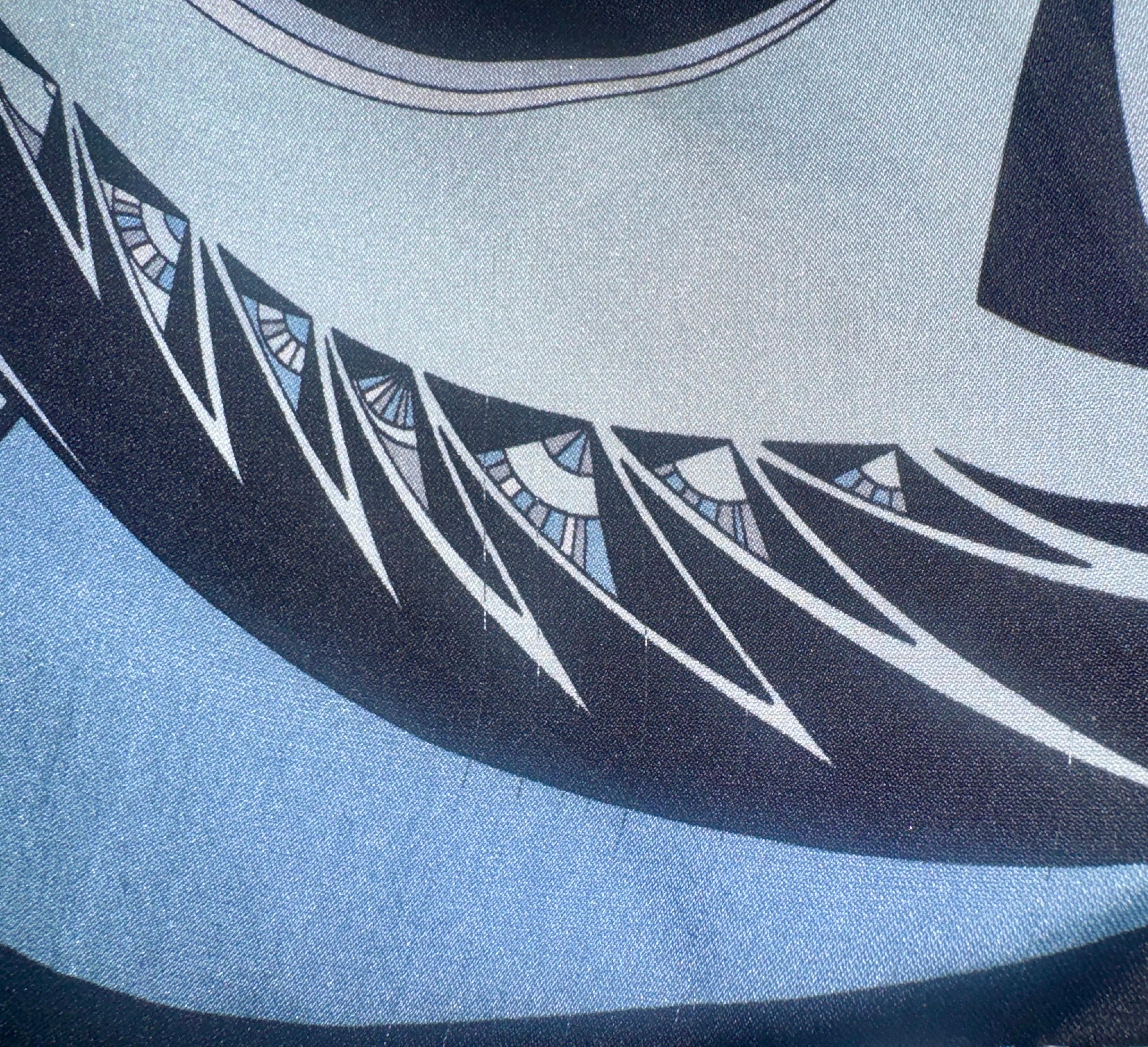 Emilio Pucci - Robe tunique caftan en soie imprimée signature, non portée, 42 en vente 4