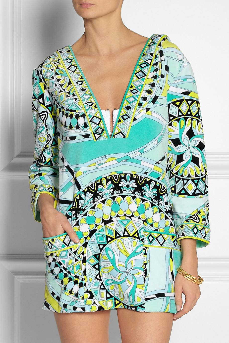 Turquoise Printed cotton-blend terry hooded tunic by Emilio Pucci


Featuring Emilio Pucci's retro summer print, this Italian-made cotton-blend terry hooded tunic is a playful and practical vacation essential. Slip this plush style over a triangle