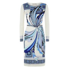 UNWORN Emilio Pucci Weißes & blaues Seidenkleid mit Signaturdruck und Gürtel 48