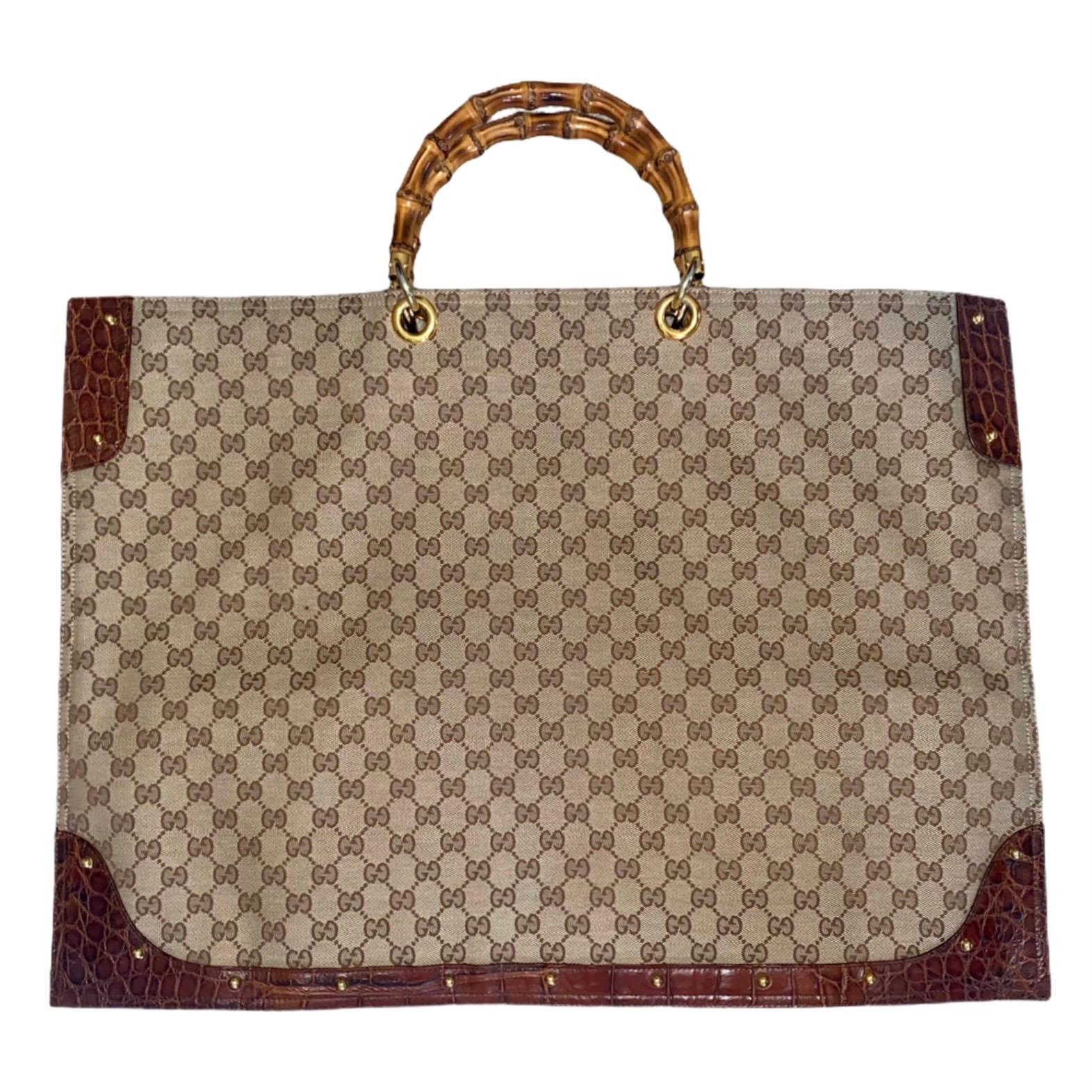 

DETAILS: 
An extremely rare GUCCI signature piece that will last you for many years

This piece has it all - a perfect combination of all GUCCI signature details!

Made of Gucci‘s famous GG monogram canvas Chocolate-brown exotic crocodile skin