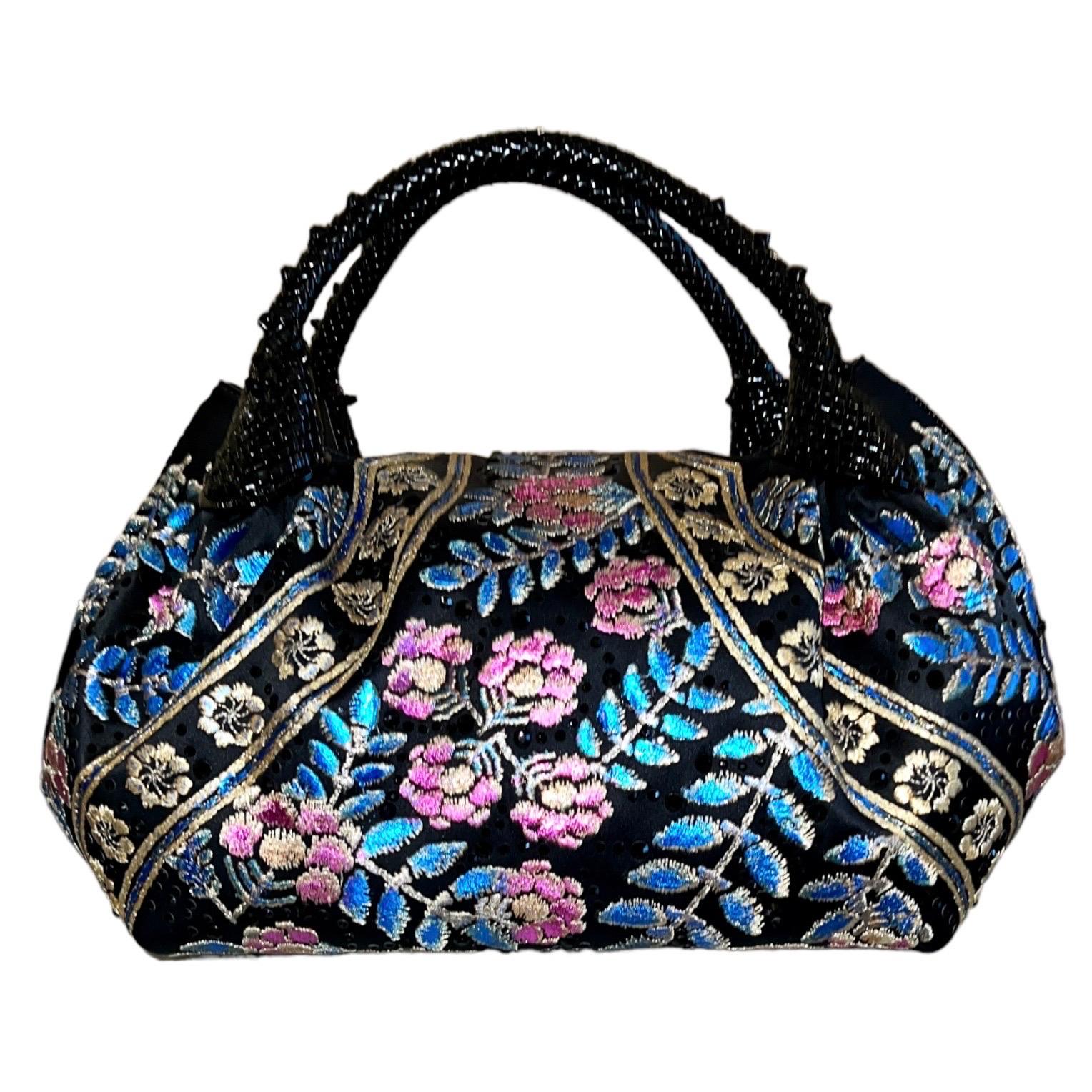 UNWORN Fendi Spy Bag Floral Hand-Embroidery Hand-Painted Black Crystals 2005 In Good Condition In Switzerland, CH